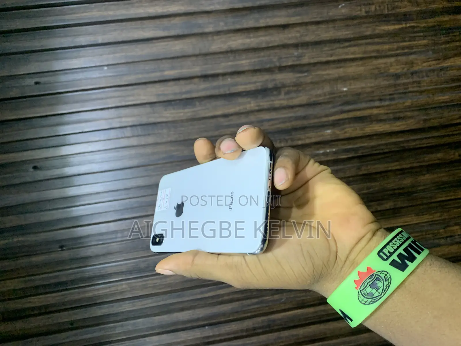 Apple iPhone X 64 GB White