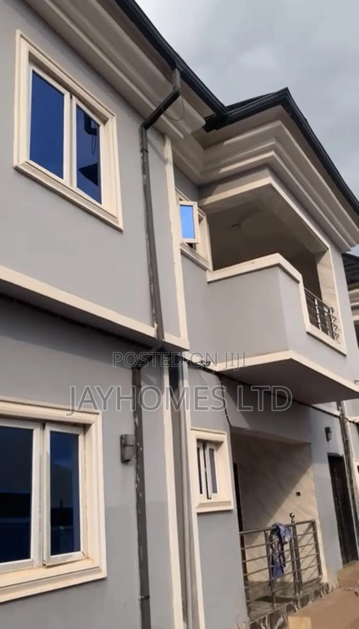 2bdrm Block of Flats in Back Of Hampton, Oshimili South for sale