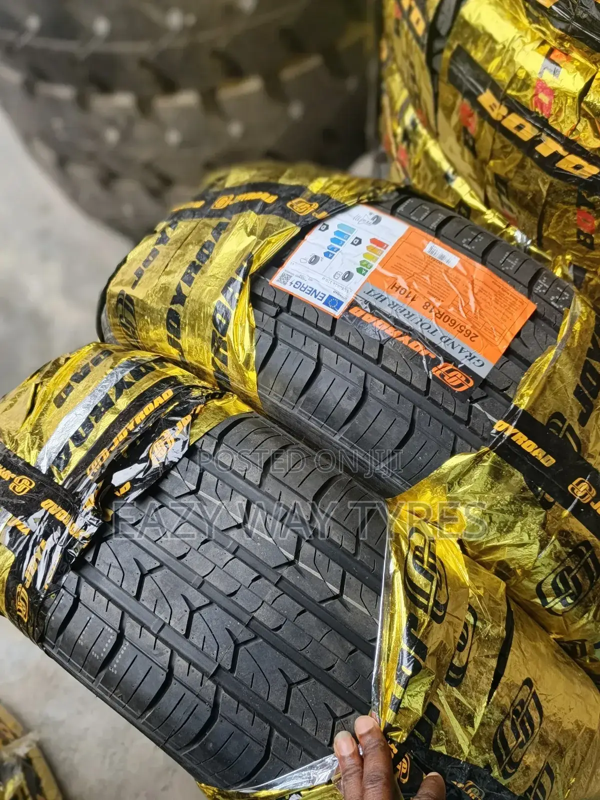 260/60r18 Radial High Performance