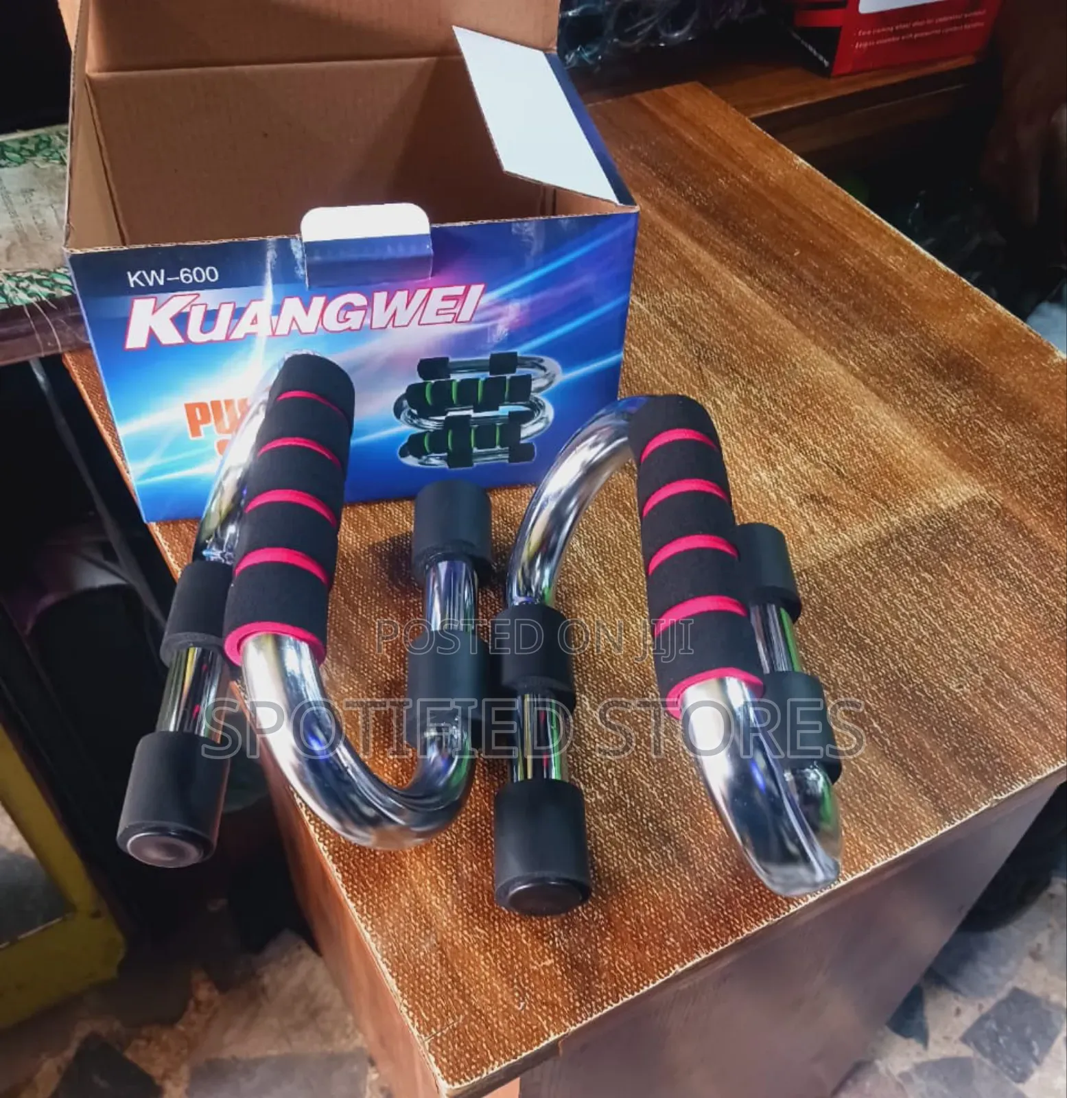 Chrome Push Up Stand