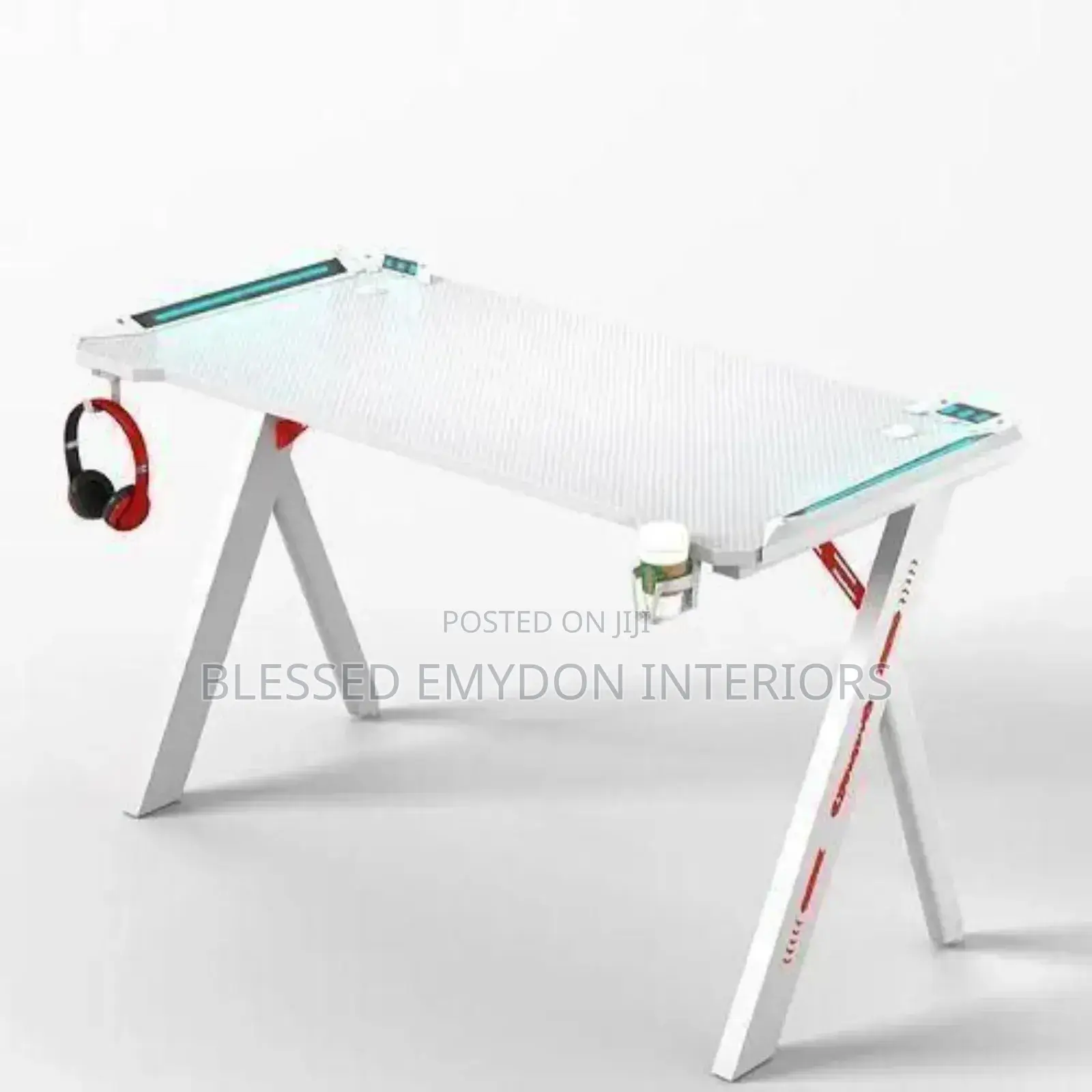 Modern Y Leg Shaped RGB Led Lights Gaming Table 1.2metre