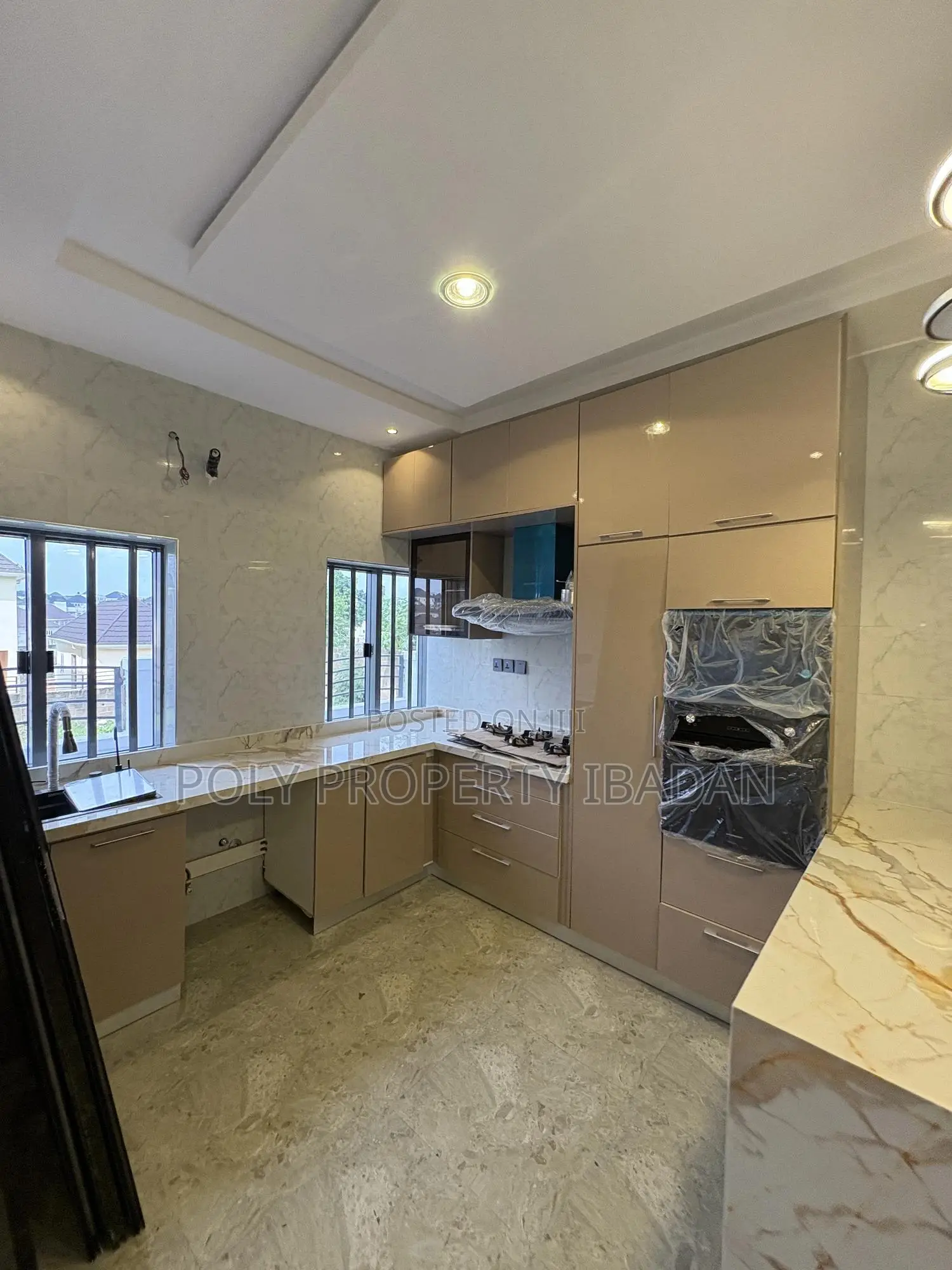 4bdrm Duplex in Legacy Estate,, Ibadan for sale