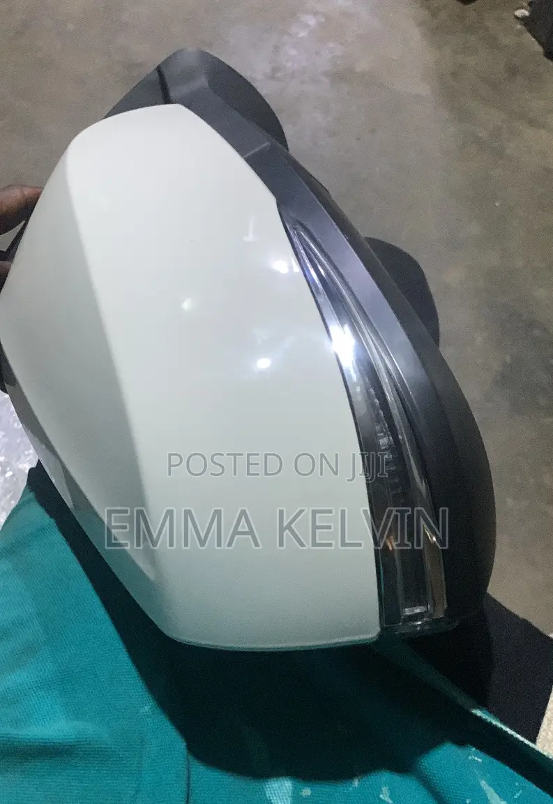 Complete Side Mirror for Toyota Tacoma 2018/2020 Model