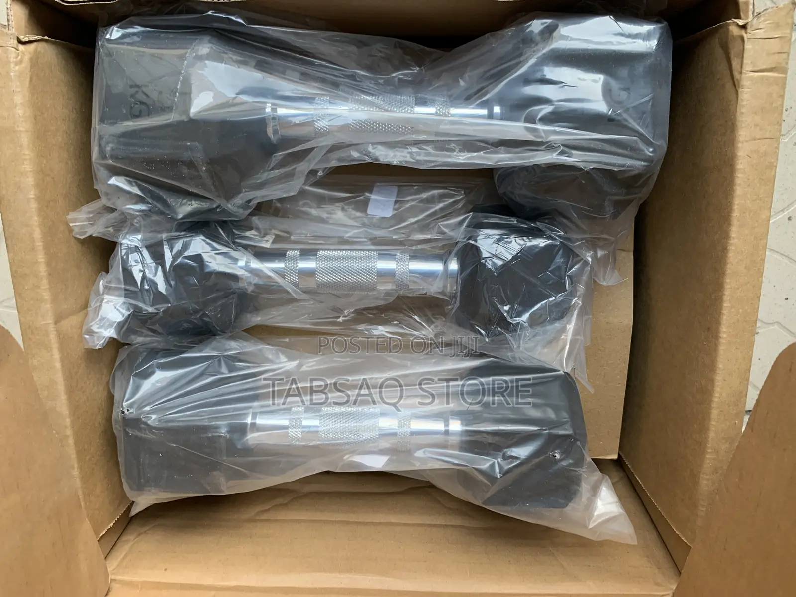 Technogym Hexagonal Dumbbell Kit, 30kg|| #2,500 Per Kg|| Pod in Lagos