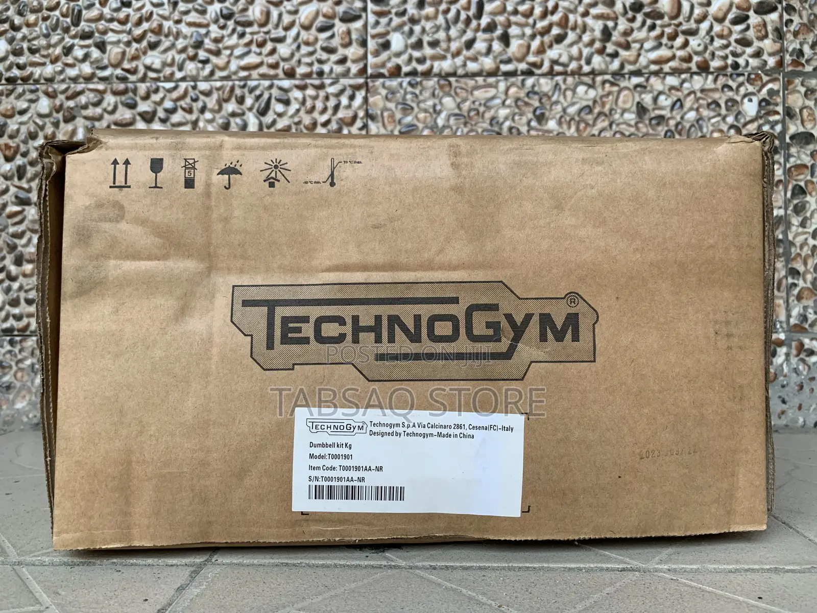 Technogym Hexagonal Dumbbell Kit, 30kg|| #2,500 Per Kg|| Pod in Lagos