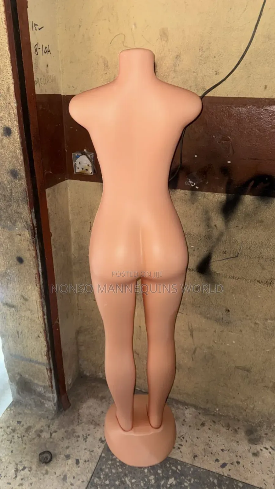 High Quality Plastic Size 10 Female Armless Mannequin