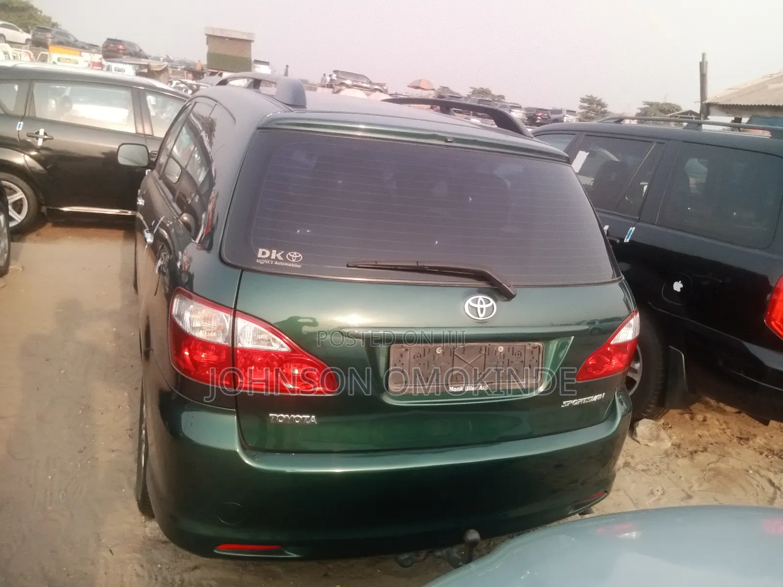 Toyota Avensis Verso 2006 Green