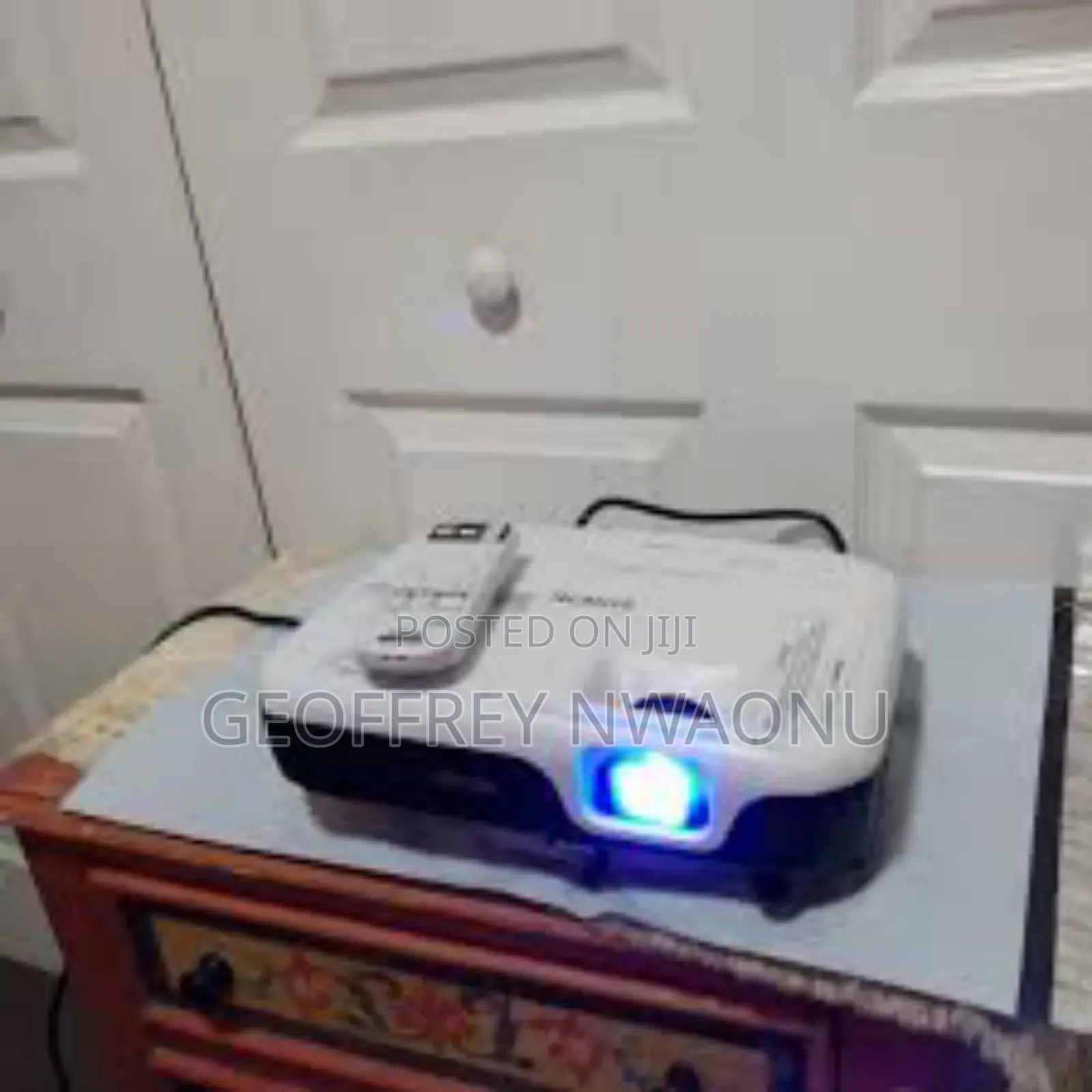 Epson Vs220 2700 Lumens Svga Hdmi Projector|| Uk Fairly Used