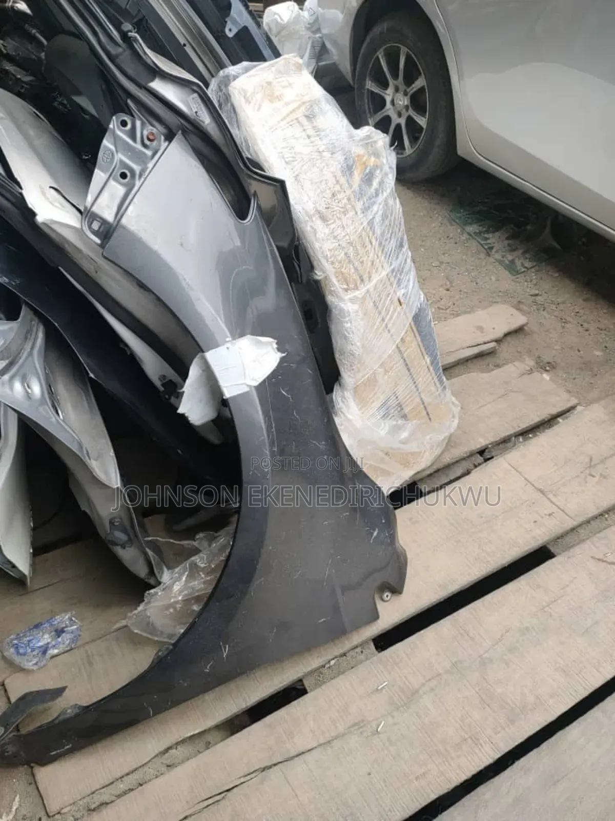 Avalon 2015 Left Side Fender