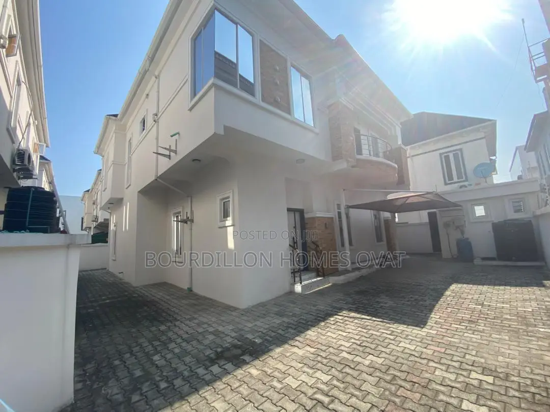 5bdrm Duplex in Lekki for sale