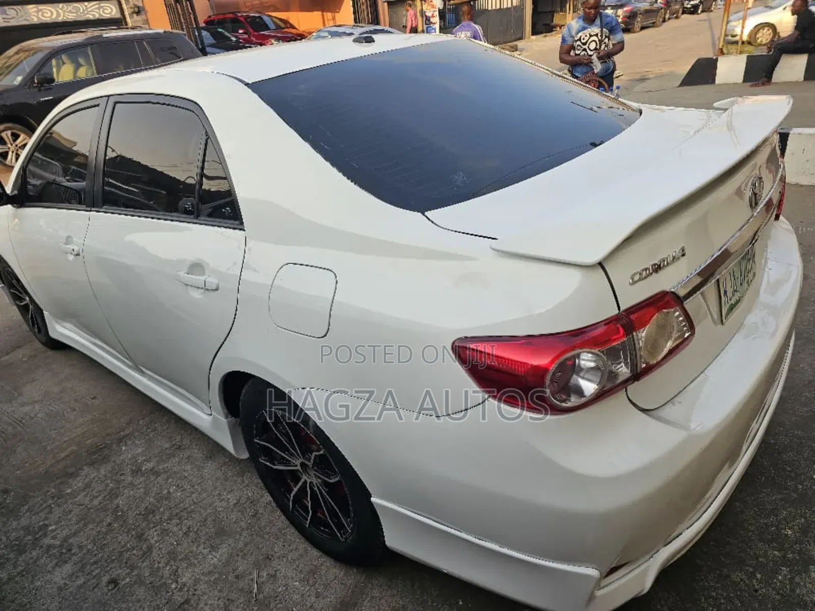 Toyota Corolla S Special Edition 4dr Sedan (1.8L 4cyl 4A) 2013 White