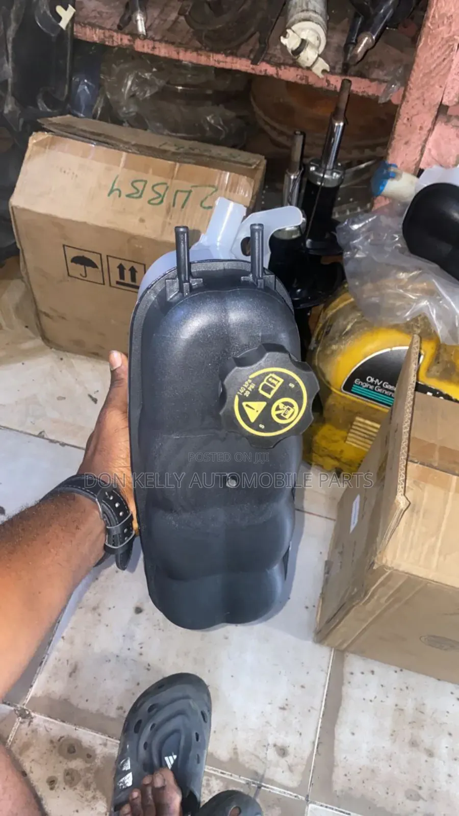 Escalade Water Tank or GMC Water Container