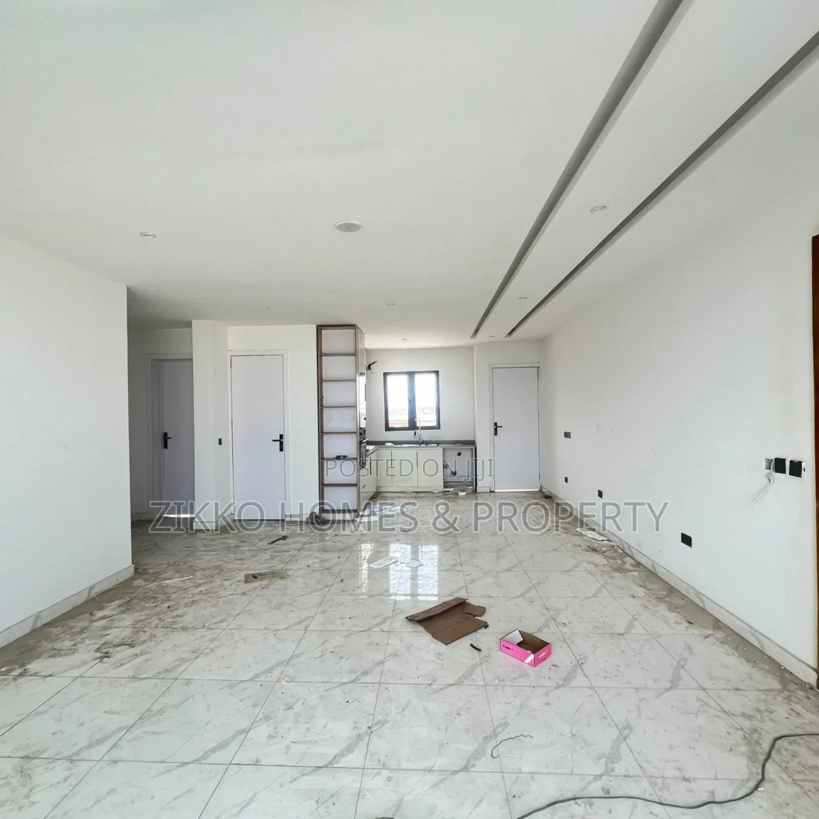 2bdrm Apartment in Orchid Road, Lekki for sale