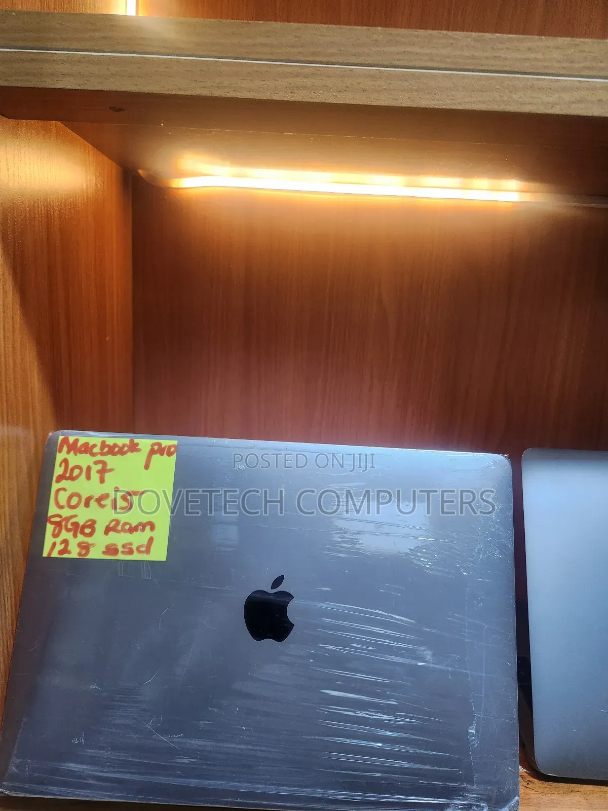 Laptop Apple MacBook Pro 2017 8GB Intel Core I5 SSD 128GB