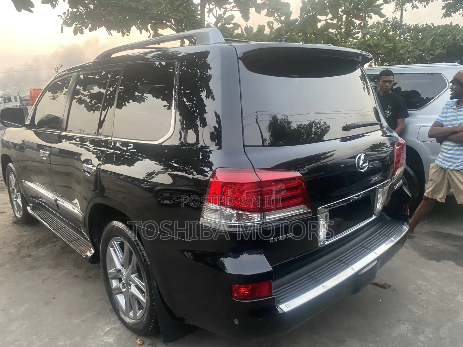 Lexus LX 570 AWD 2015 Black