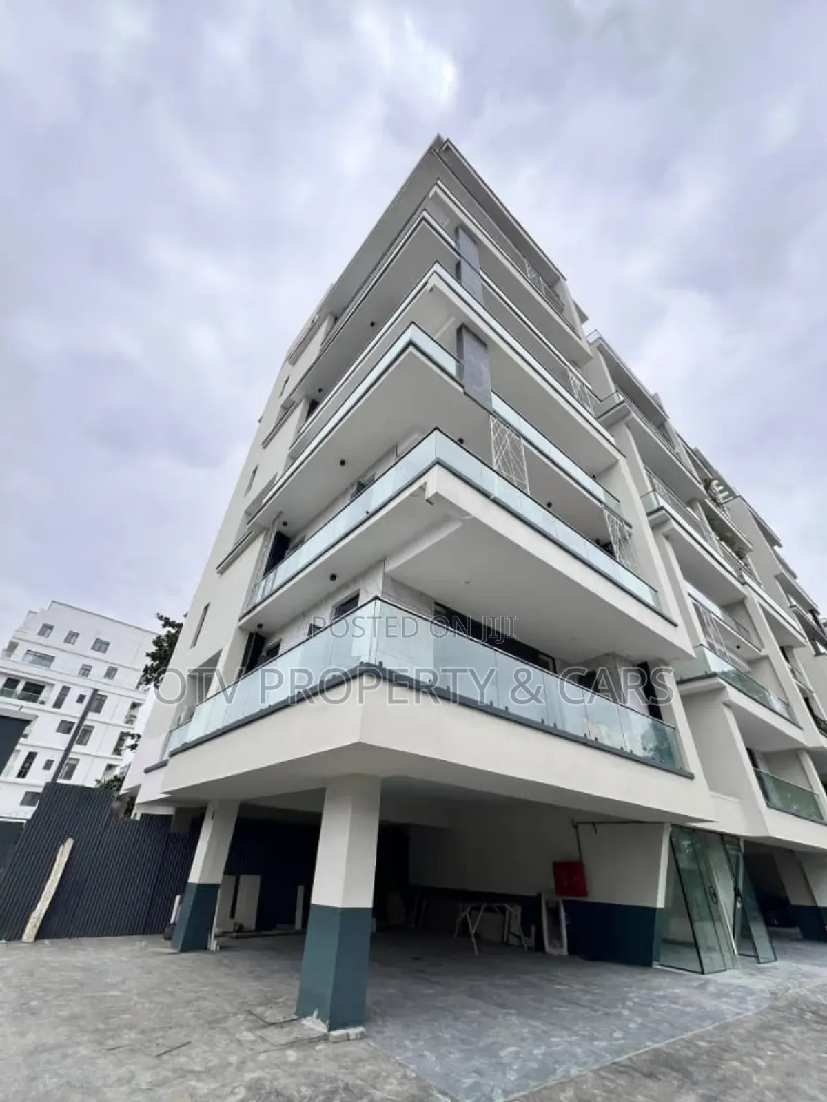 4bdrm Maisonette in Ikoyi for rent