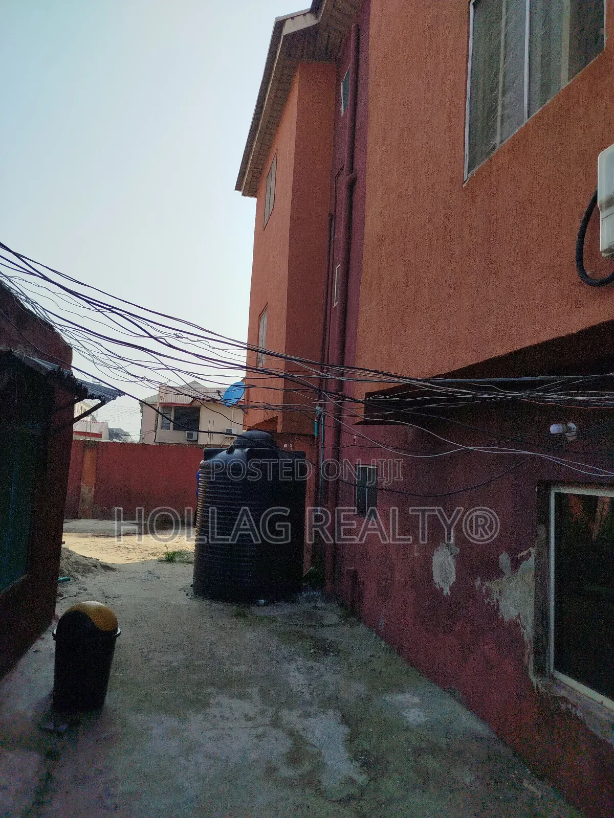 3bdrm Block of Flats in Ago Palace for sale
