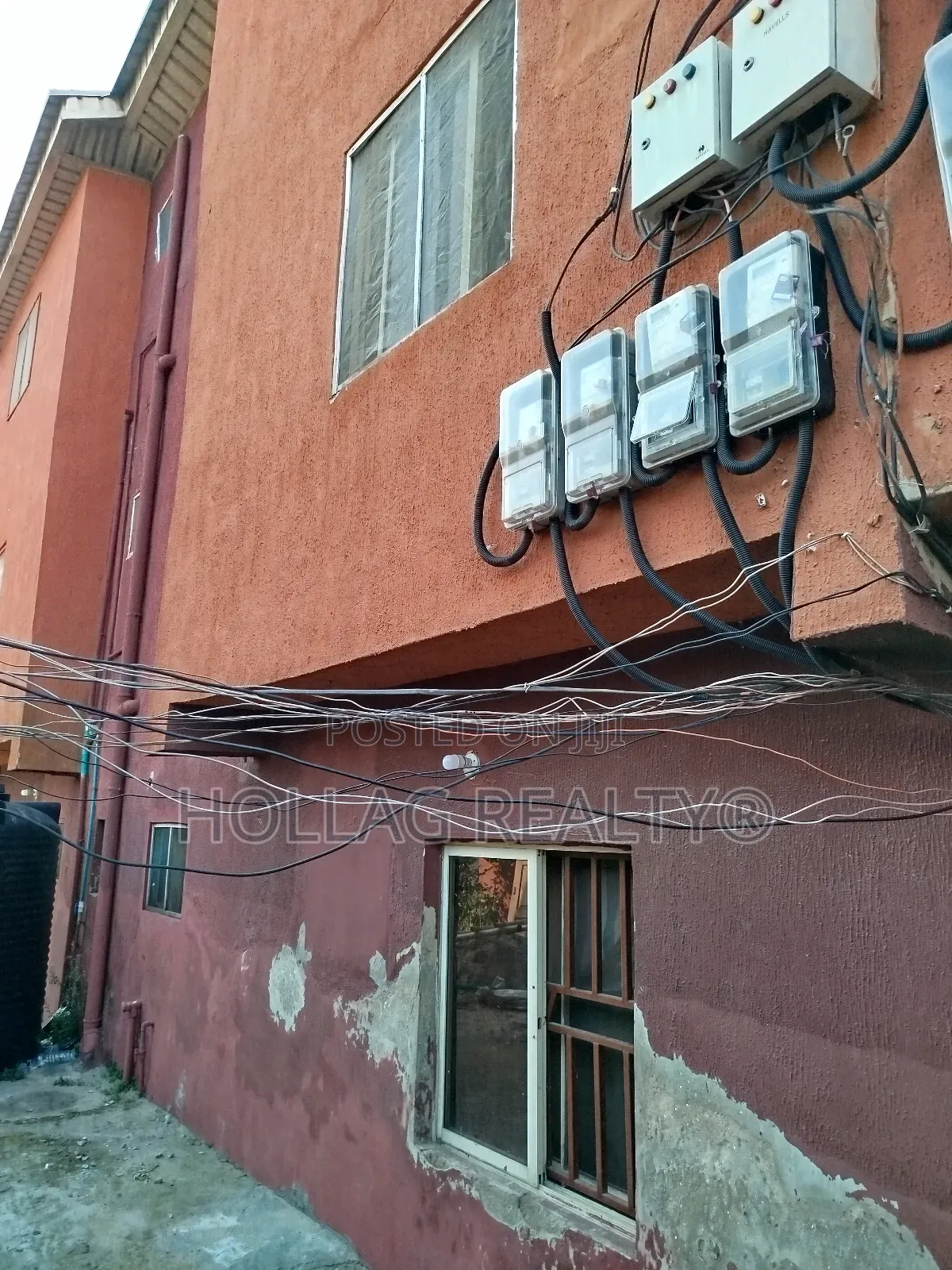 3bdrm Block of Flats in Ago Palace for sale