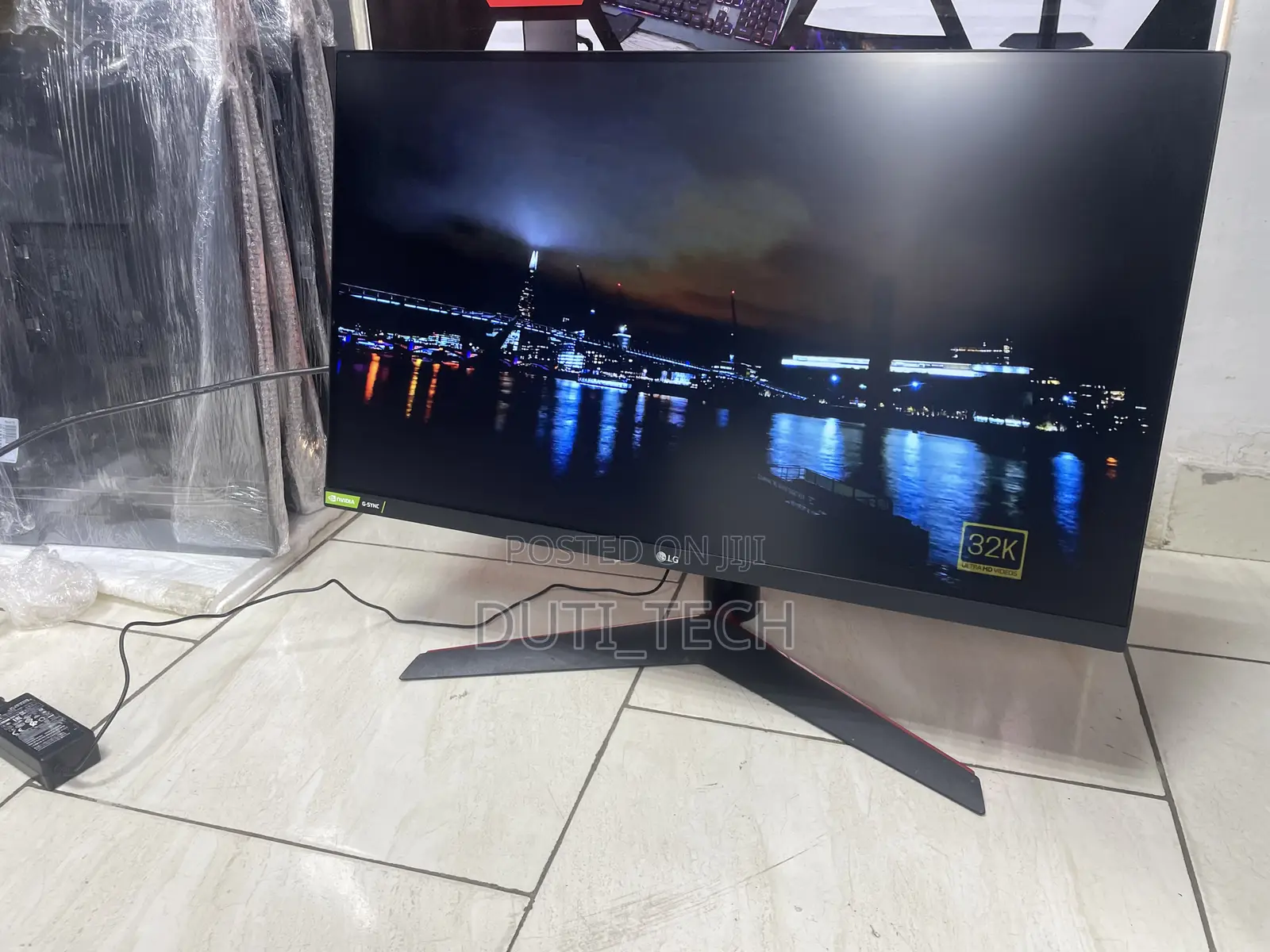 LG Ultragear QHD 27” 144hz, Ips Hdr10, Nvidia G-Sync, Gaming Monitor
