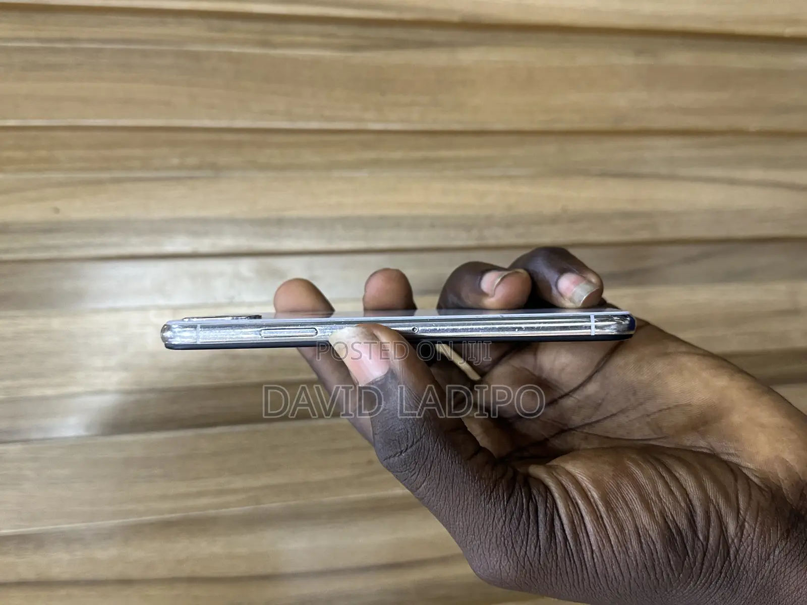 Apple iPhone X 64 GB White