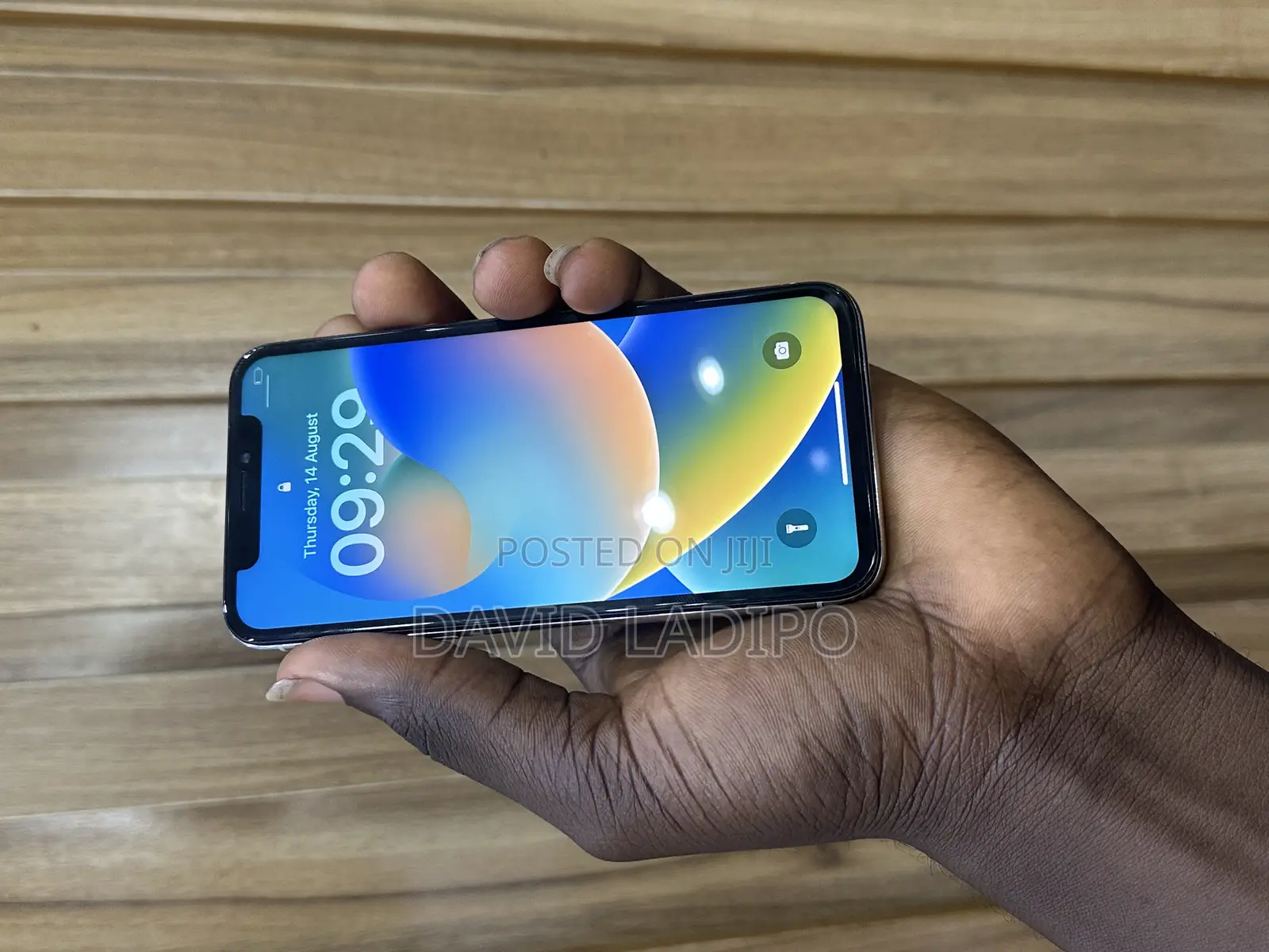 Apple iPhone X 64 GB White