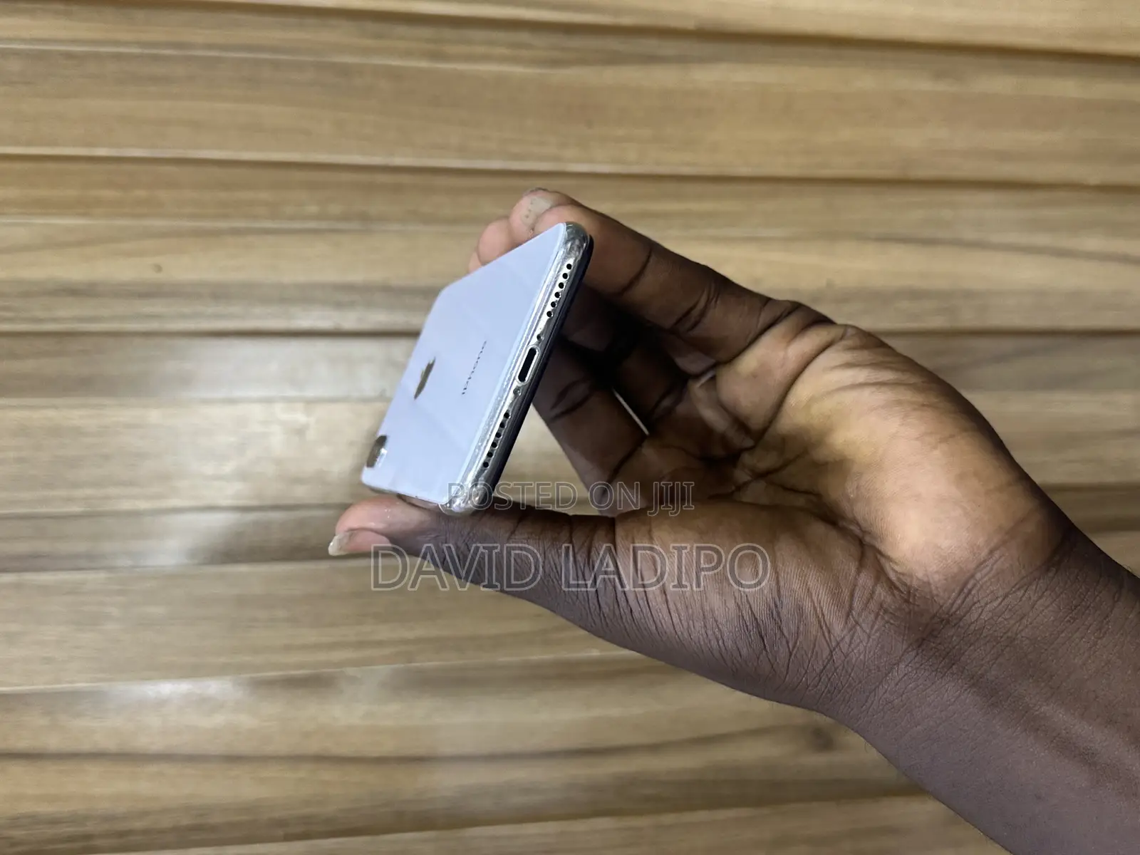 Apple iPhone X 64 GB White