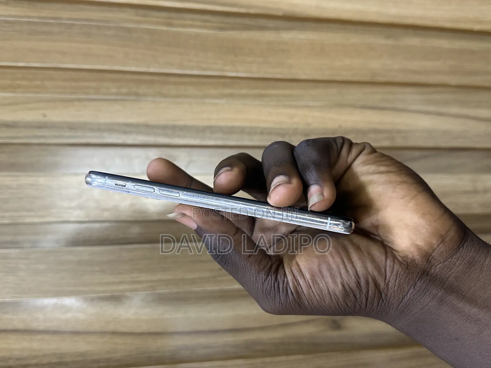 Apple iPhone X 64 GB White