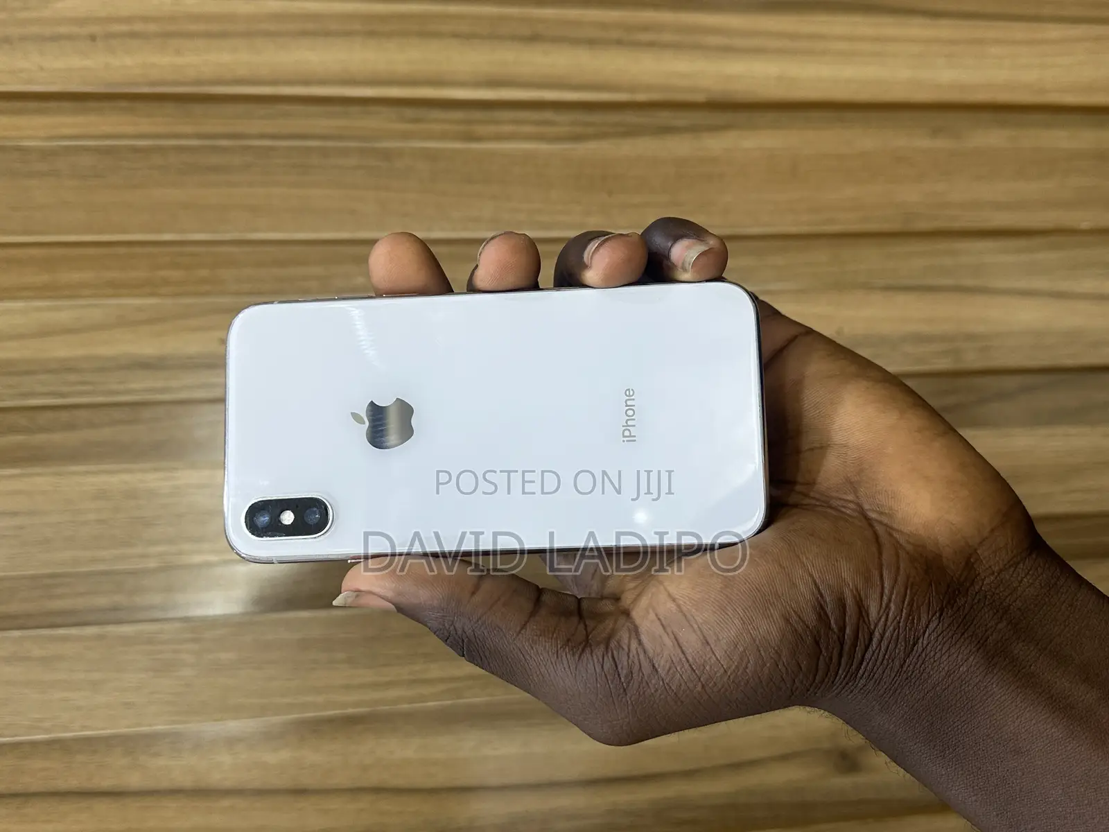 Apple iPhone X 64 GB White
