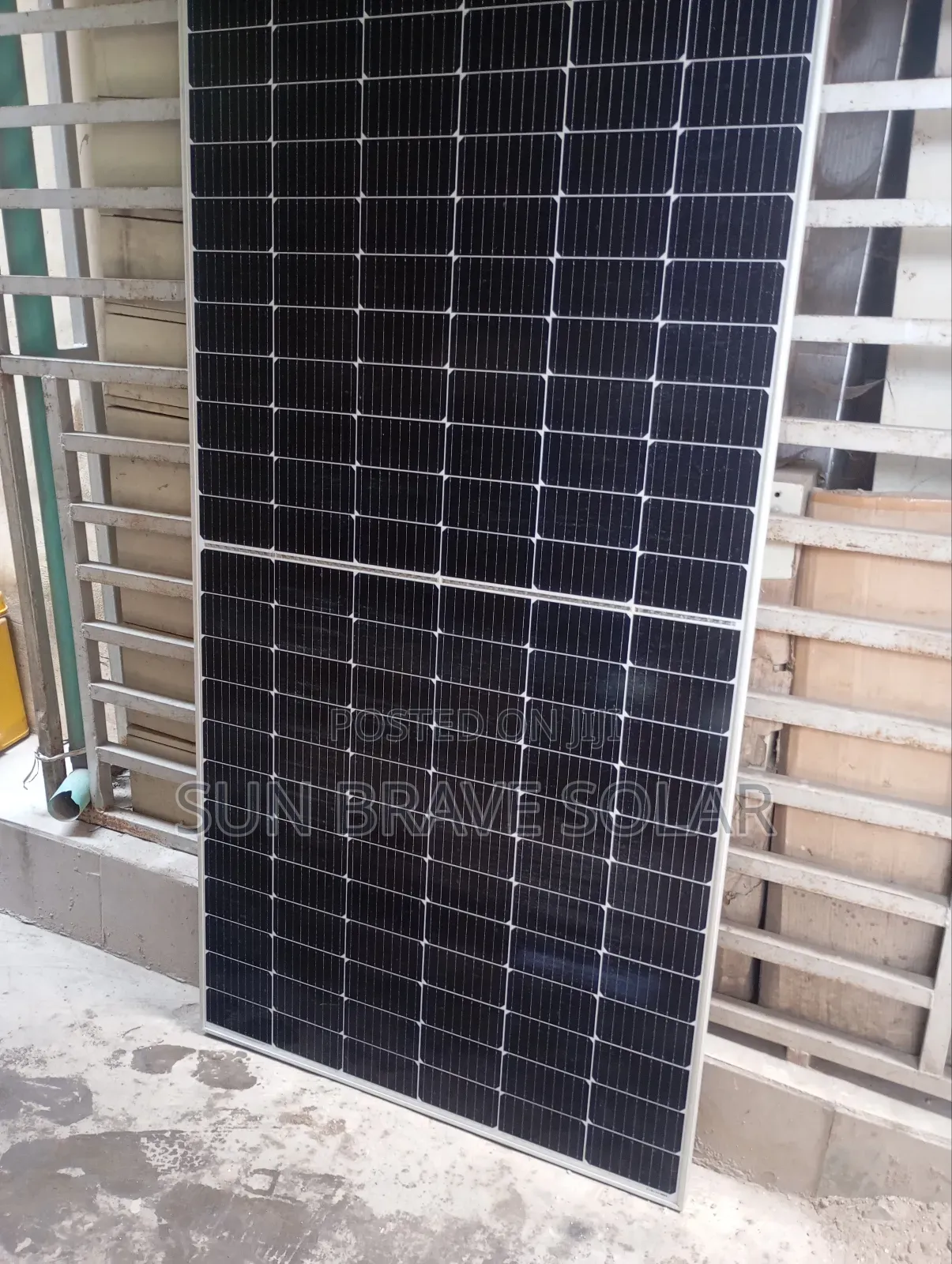 550w Jinko Mono Solar Panels Very Much Available