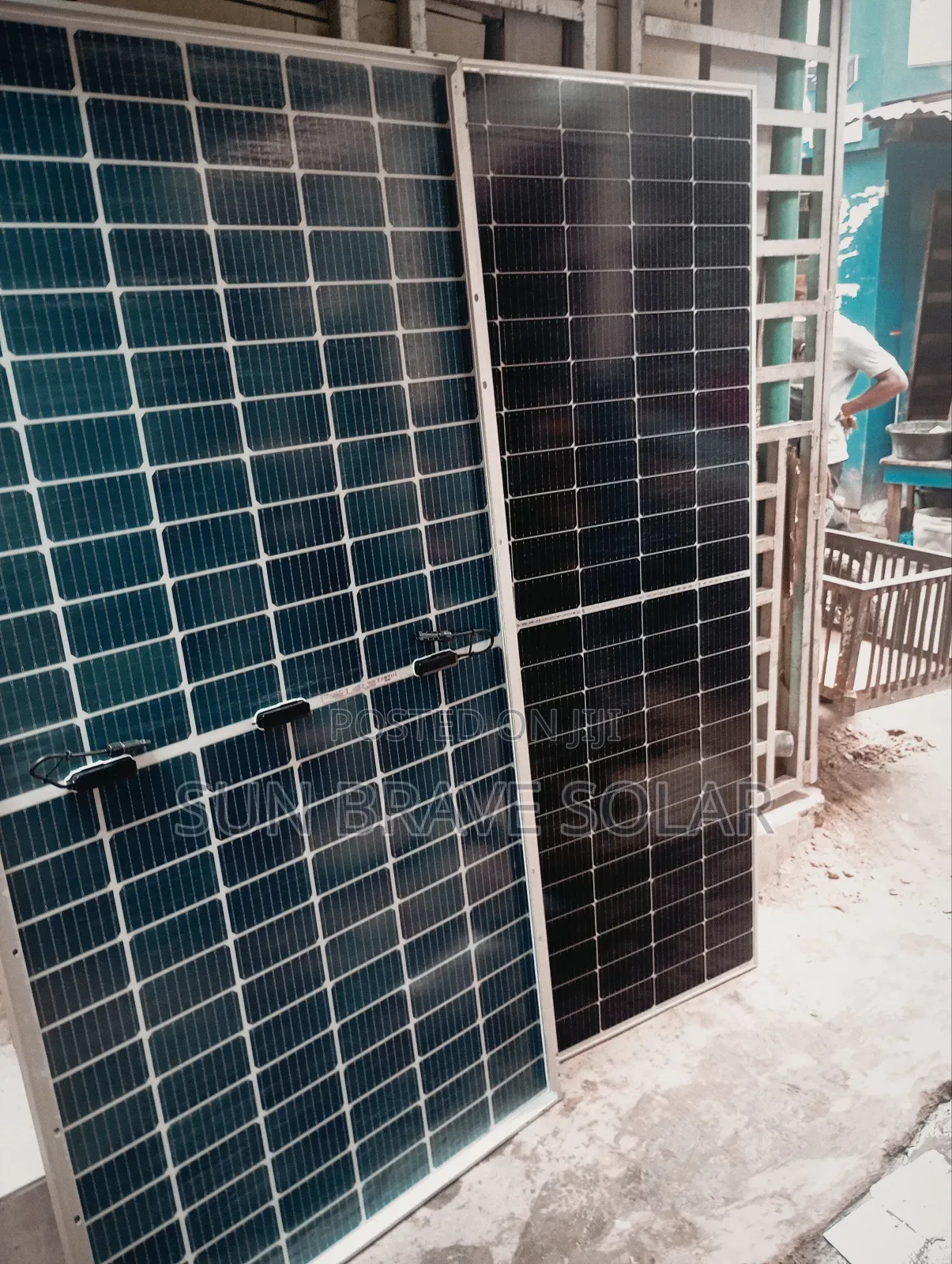 550w Jinko Mono Solar Panels Very Much Available