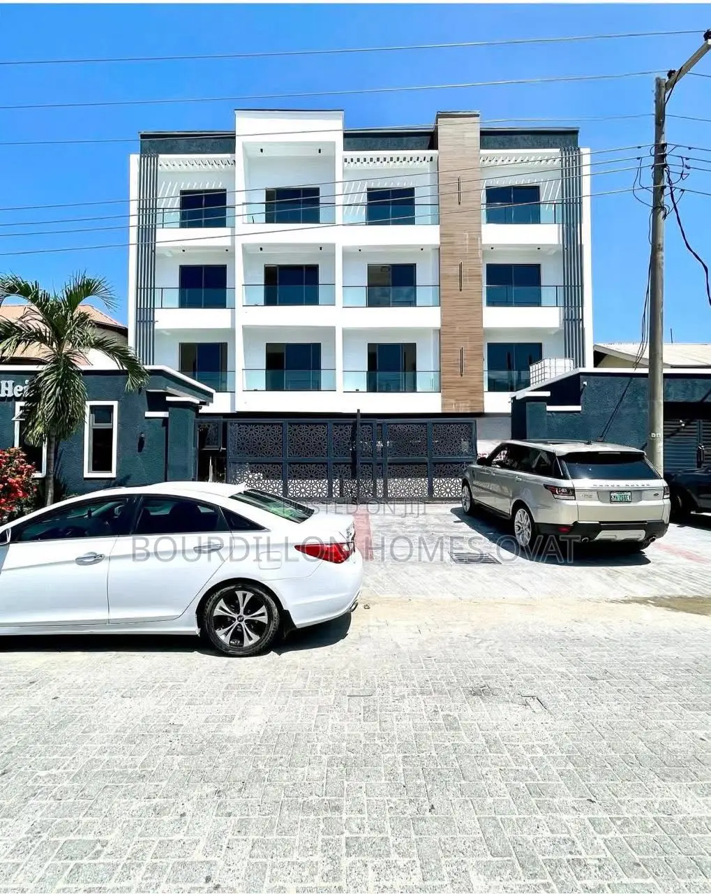 2bdrm Apartment in Lekki Phase 1 for sale