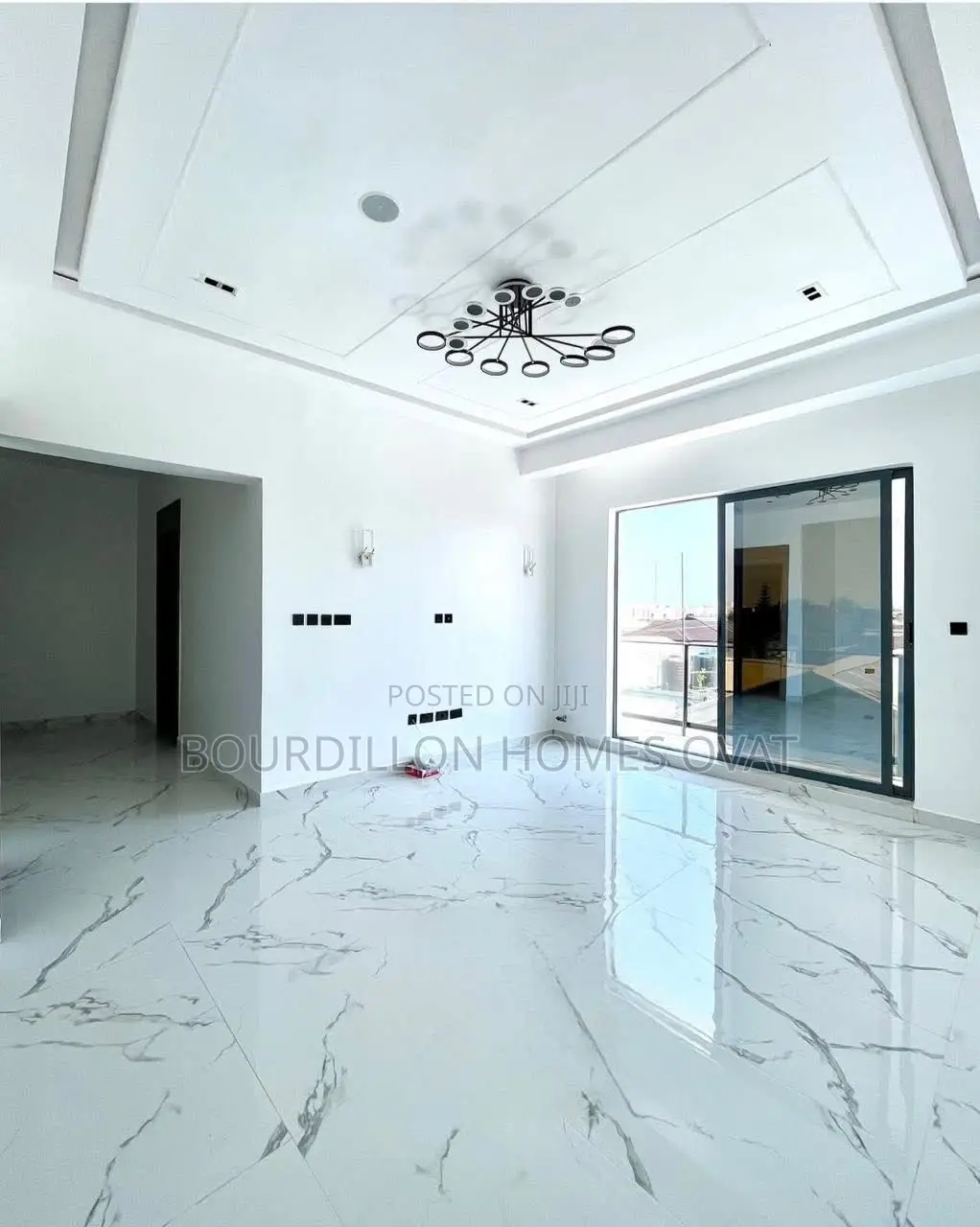 2bdrm Apartment in Lekki Phase 1 for sale
