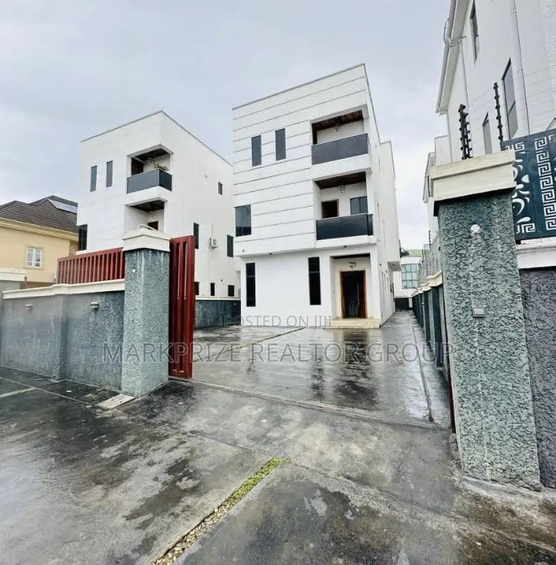 5bdrm Duplex in Ikeja Gra Lagos for sale