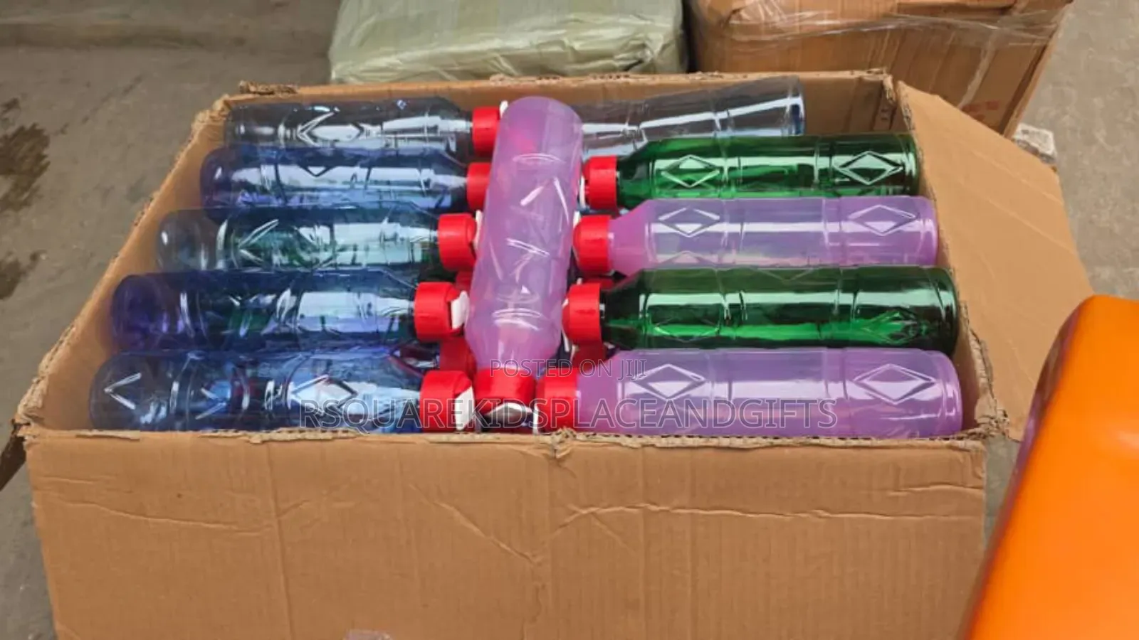 Plastic Bottle for Souvenir/Partypack in Dozen Price