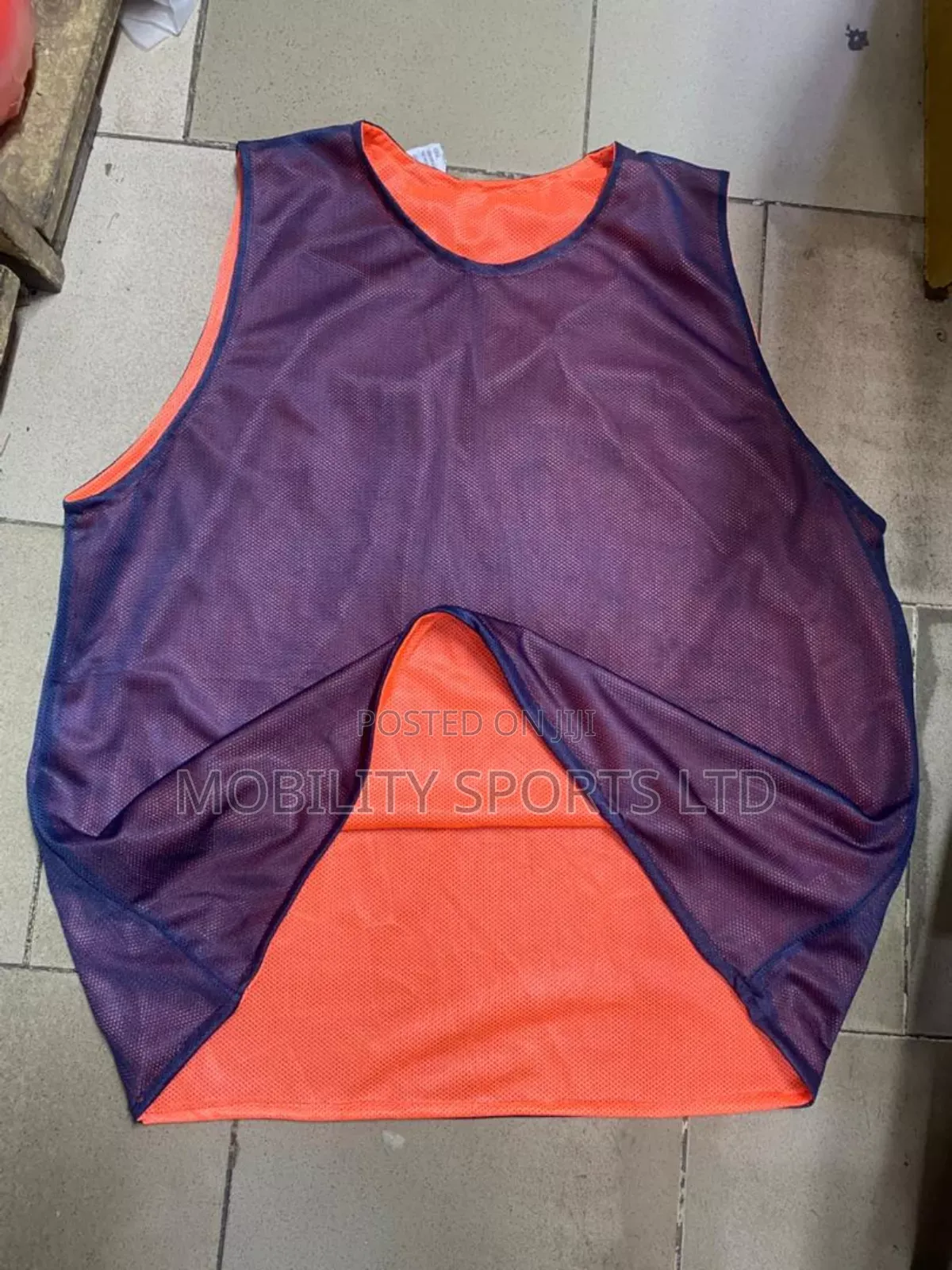 A Set of Double Face Training Bib