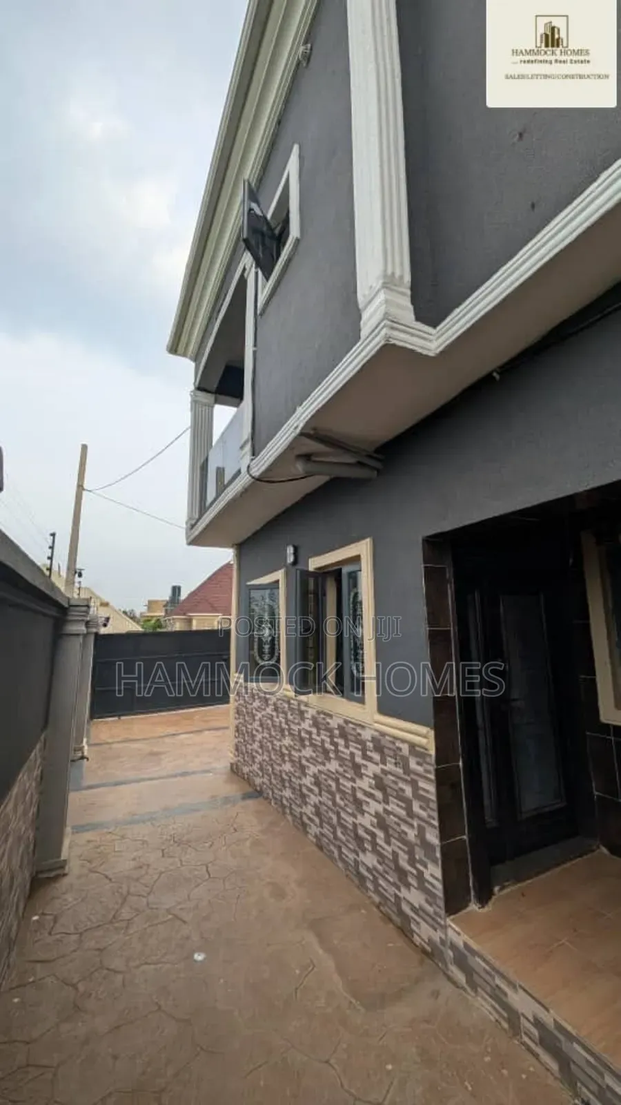 9bdrm Duplex in Peace Estate, Iwo Road for sale