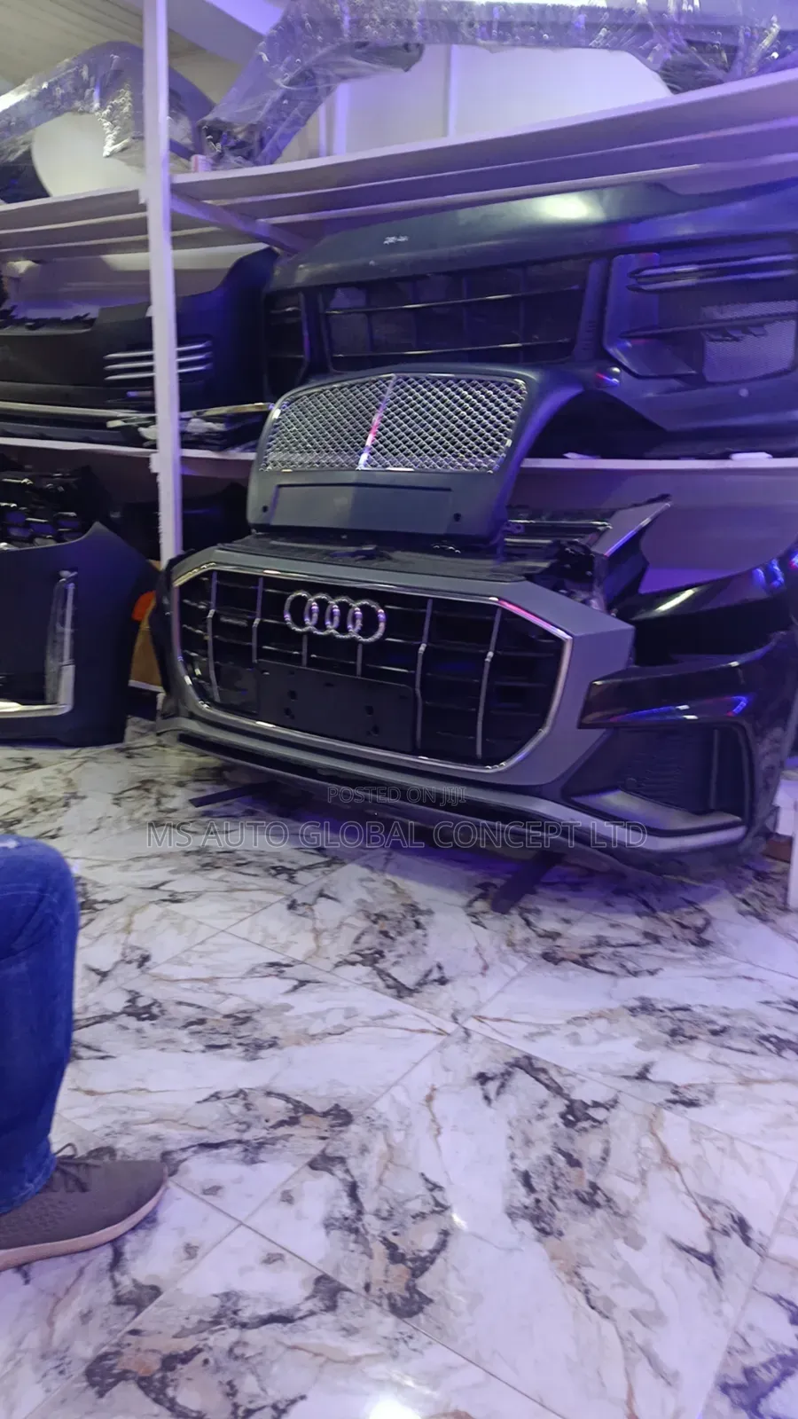 Audi Q8 Complete Front Cut