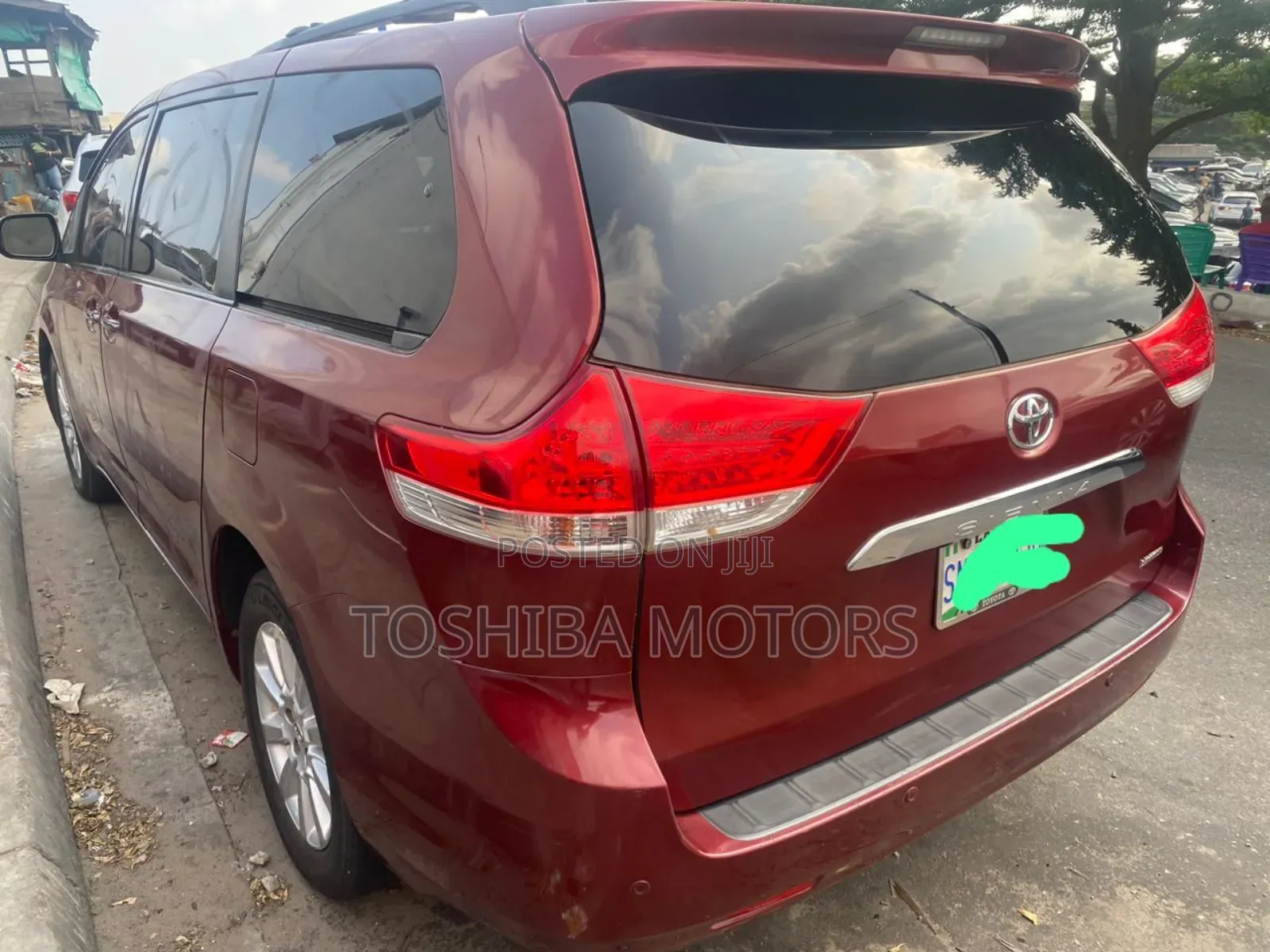 Toyota Sienna Limited 7-Passenger 4dr Minivan AWD (3.5L 6cyl 6A) 2015