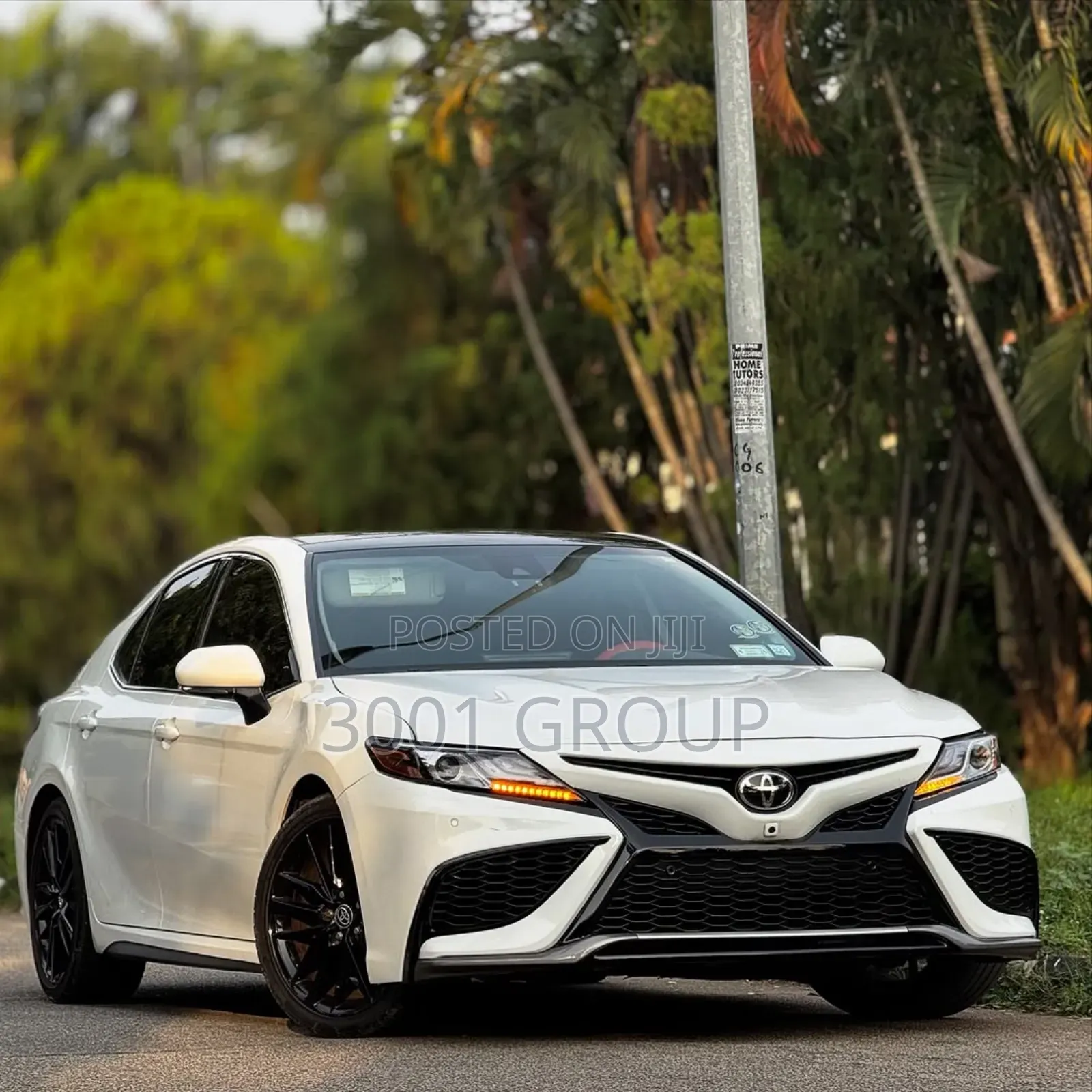 Toyota Camry XSE V6 2023 White
