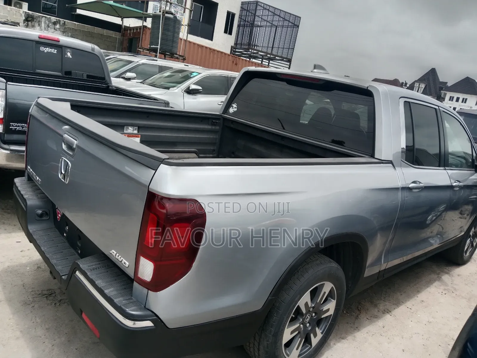 Honda Ridgeline RTL-T AWD Crew Cab 125.2 in. WB 2017 Silver