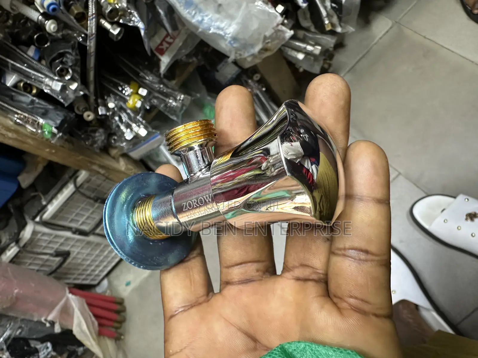 England Angle Valve ( Tee Tap)