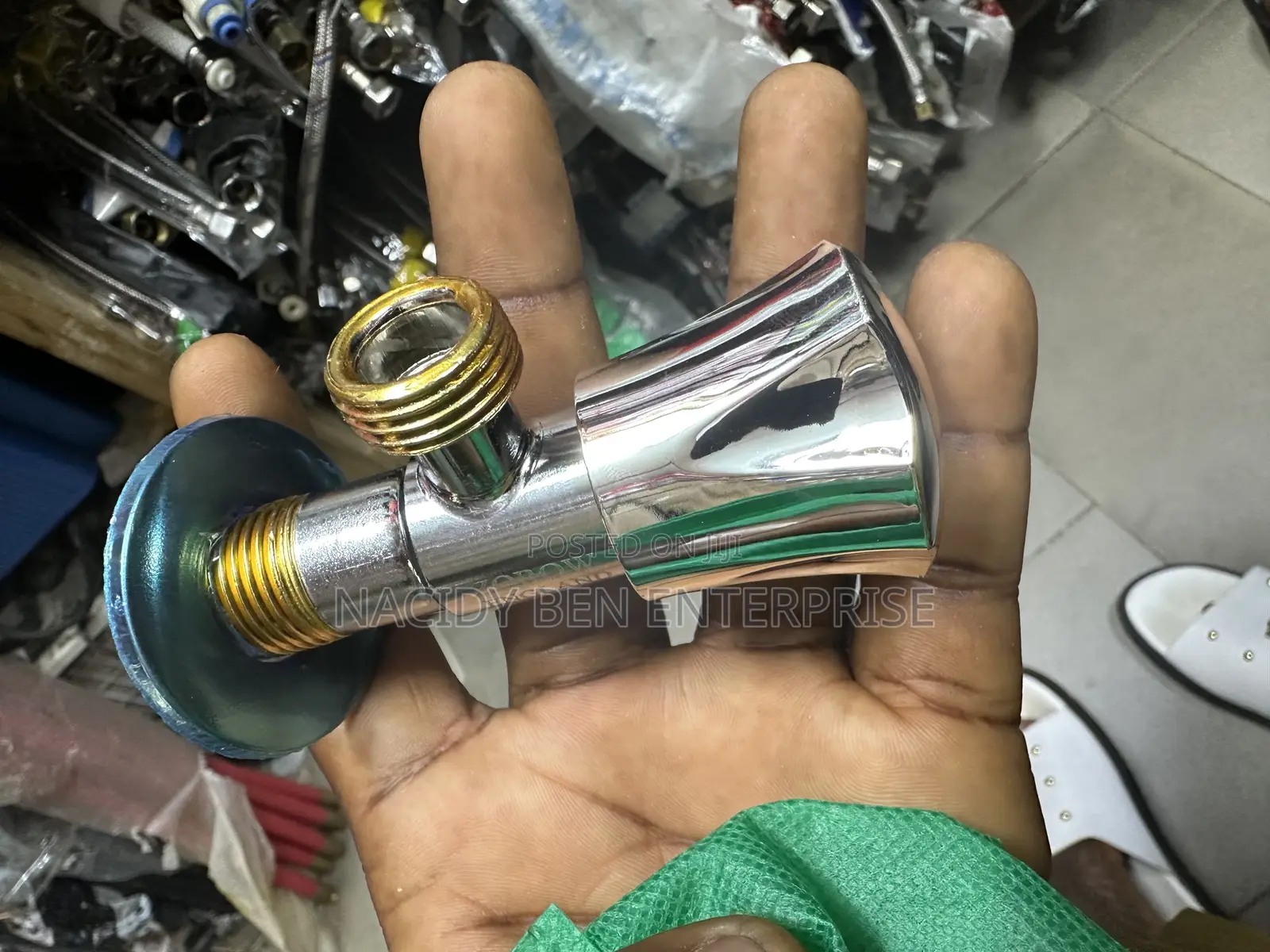 England Angle Valve ( Tee Tap)