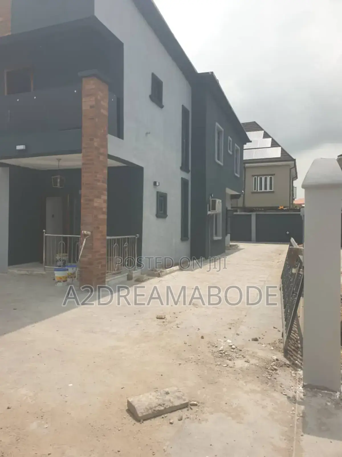 4bdrm Duplex in Magodo Phase 2 for rent