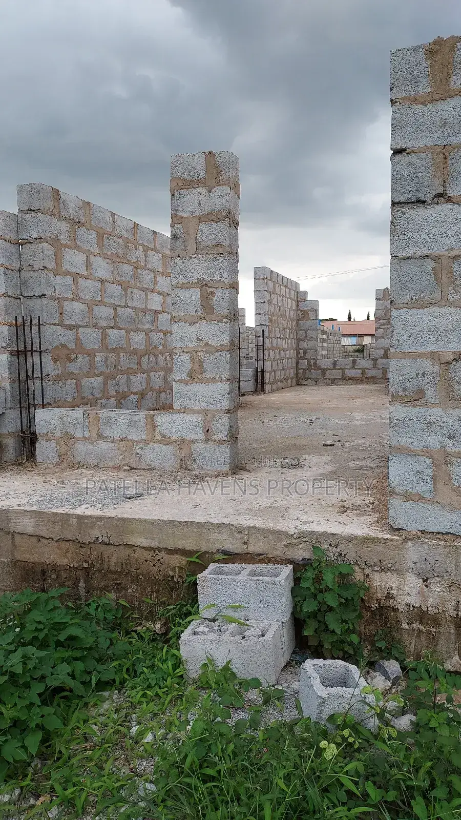 2 Bedroom Apartment in Idu ,With a General Pool
