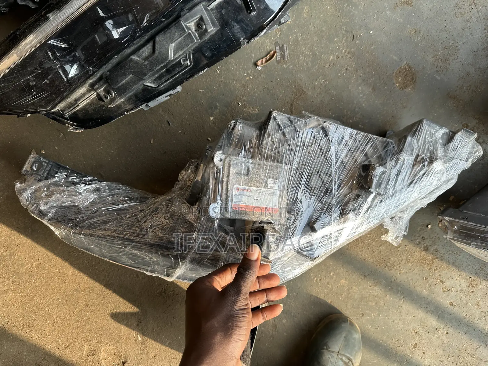 Full Light Sonata 2016 Model Left Side Charger