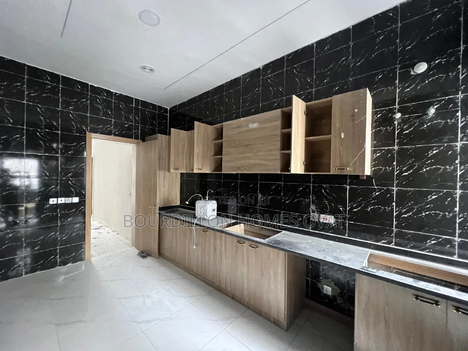 4bdrm Duplex in Ikota Villa Estate for sale