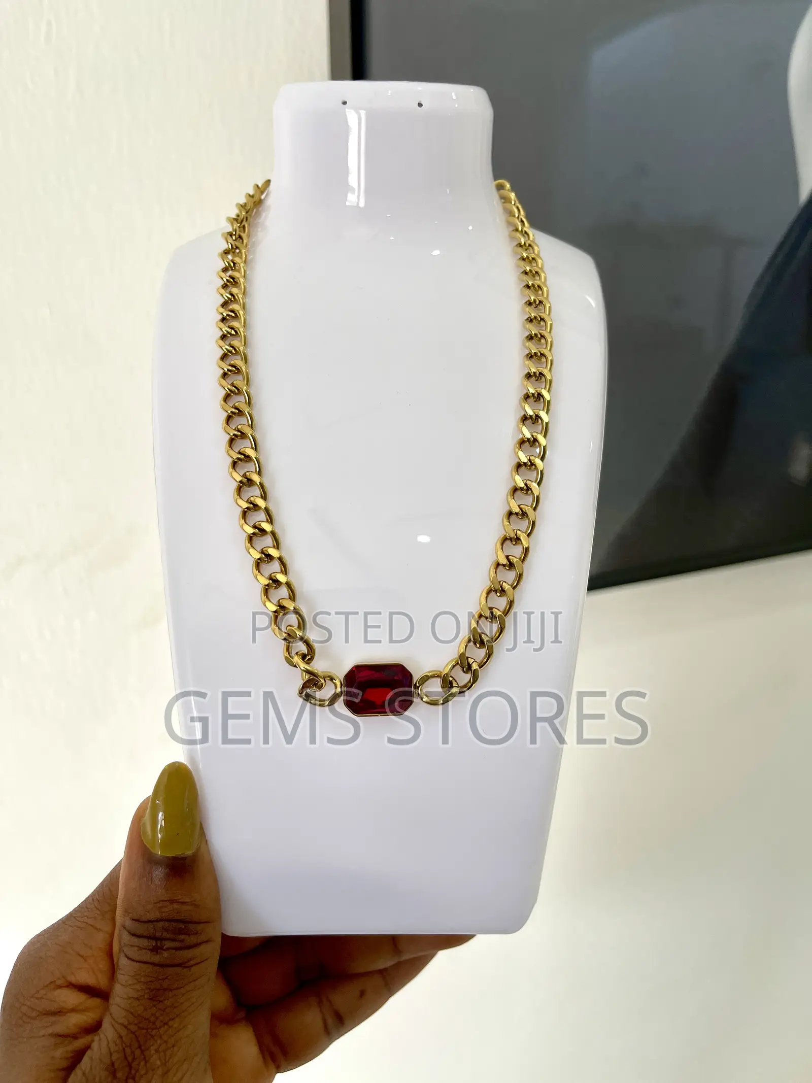 Stylish Gold-Toned Cuban Chain Necklace With a Red Gemstone