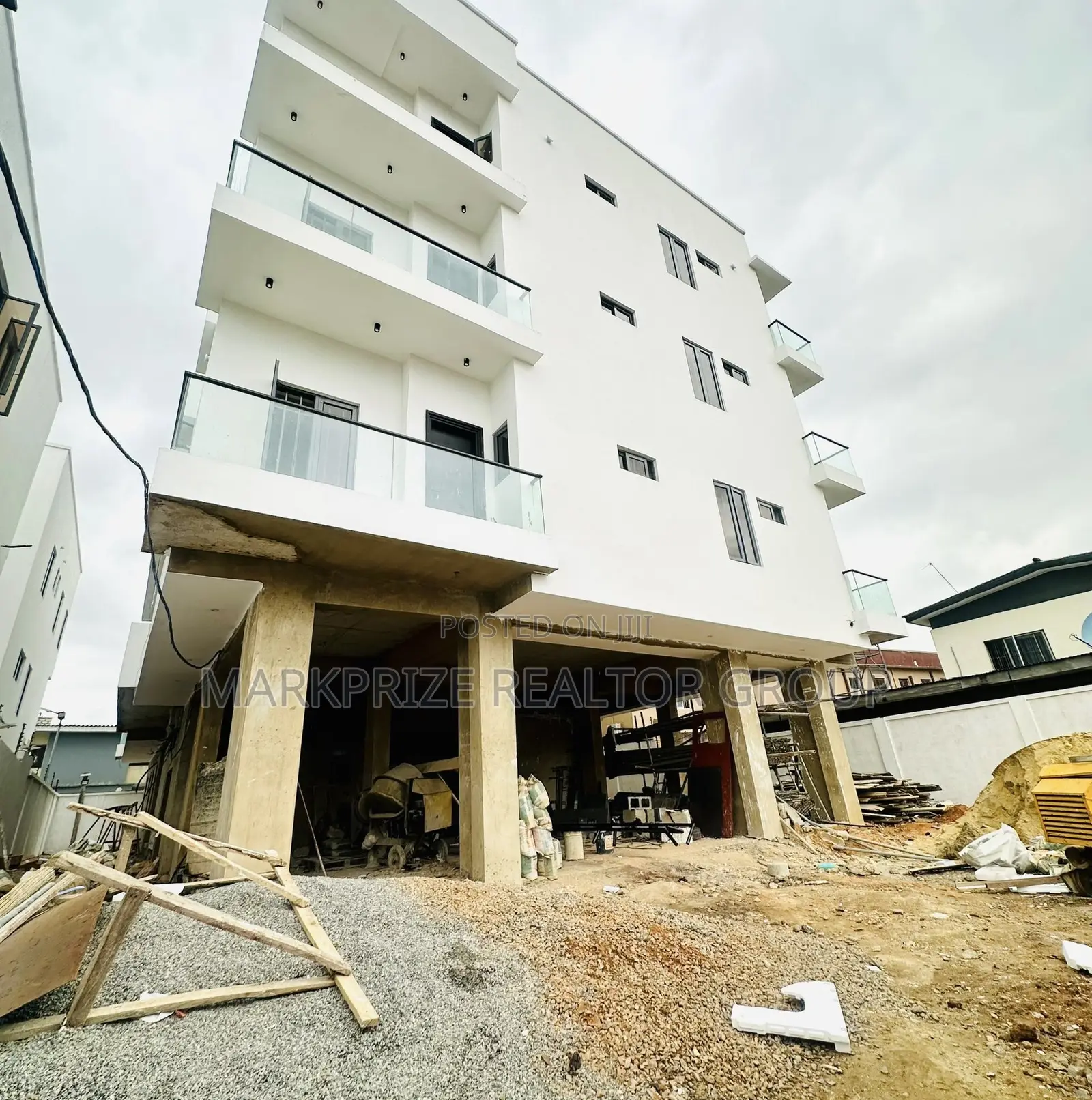 4bdrm Duplex in Magodo Phase 1 Gra for sale