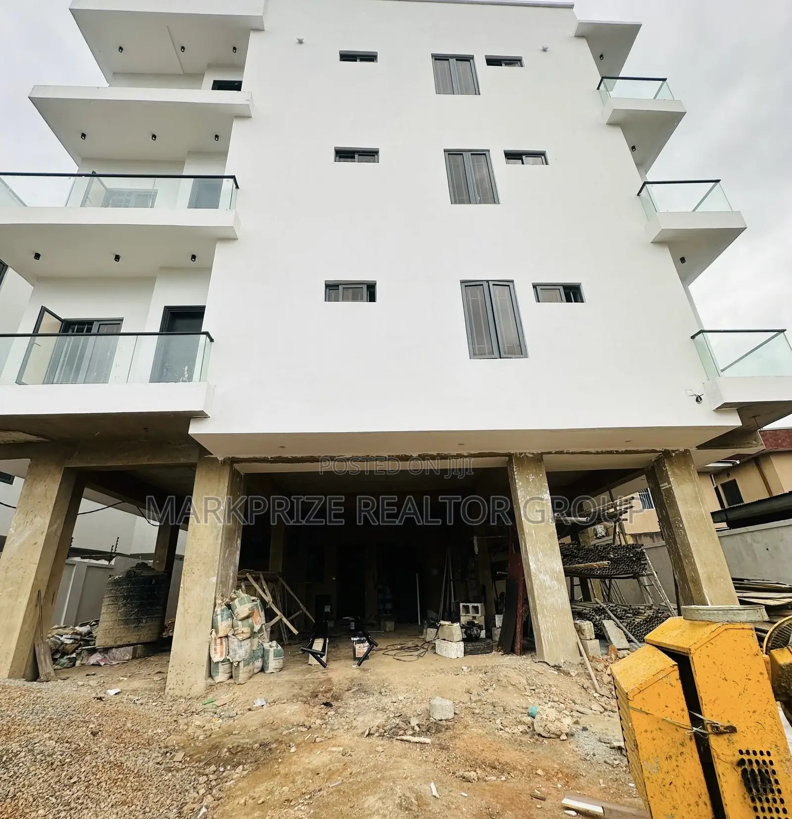 4bdrm Duplex in Magodo Phase 1 Gra for sale