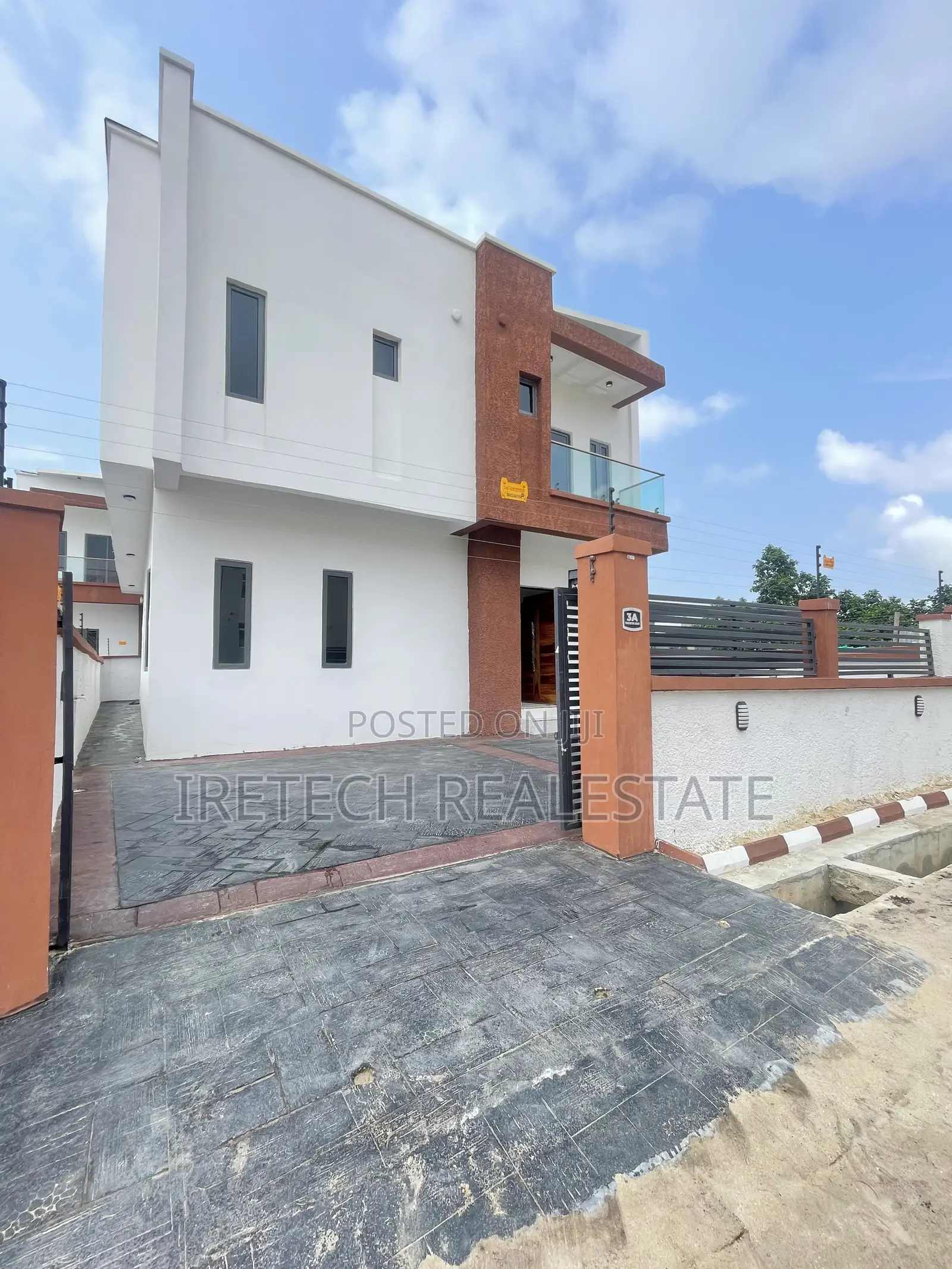5bdrm Duplex in Abijo Axis Ajah for sale